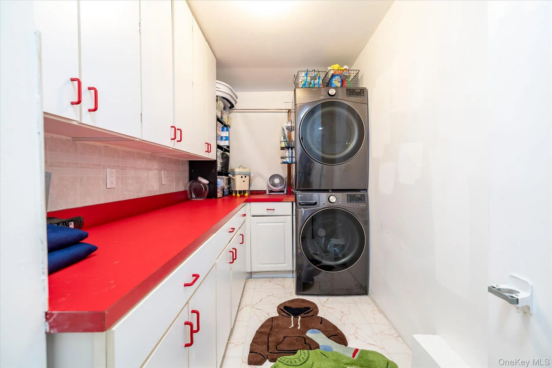 39 Cathay Road, Hempstead, NY, 4 Bedrooms Bedrooms, 7 Rooms Rooms,2 BathroomsBathrooms,Residential,For Rent,Cathay,0,1049266 39 Cathay Road, Hempstead, NY, 4 Bedrooms Bedrooms, 7 Rooms Rooms,2 BathroomsBathrooms,Residential,For Rent,Cathay,0,1049266