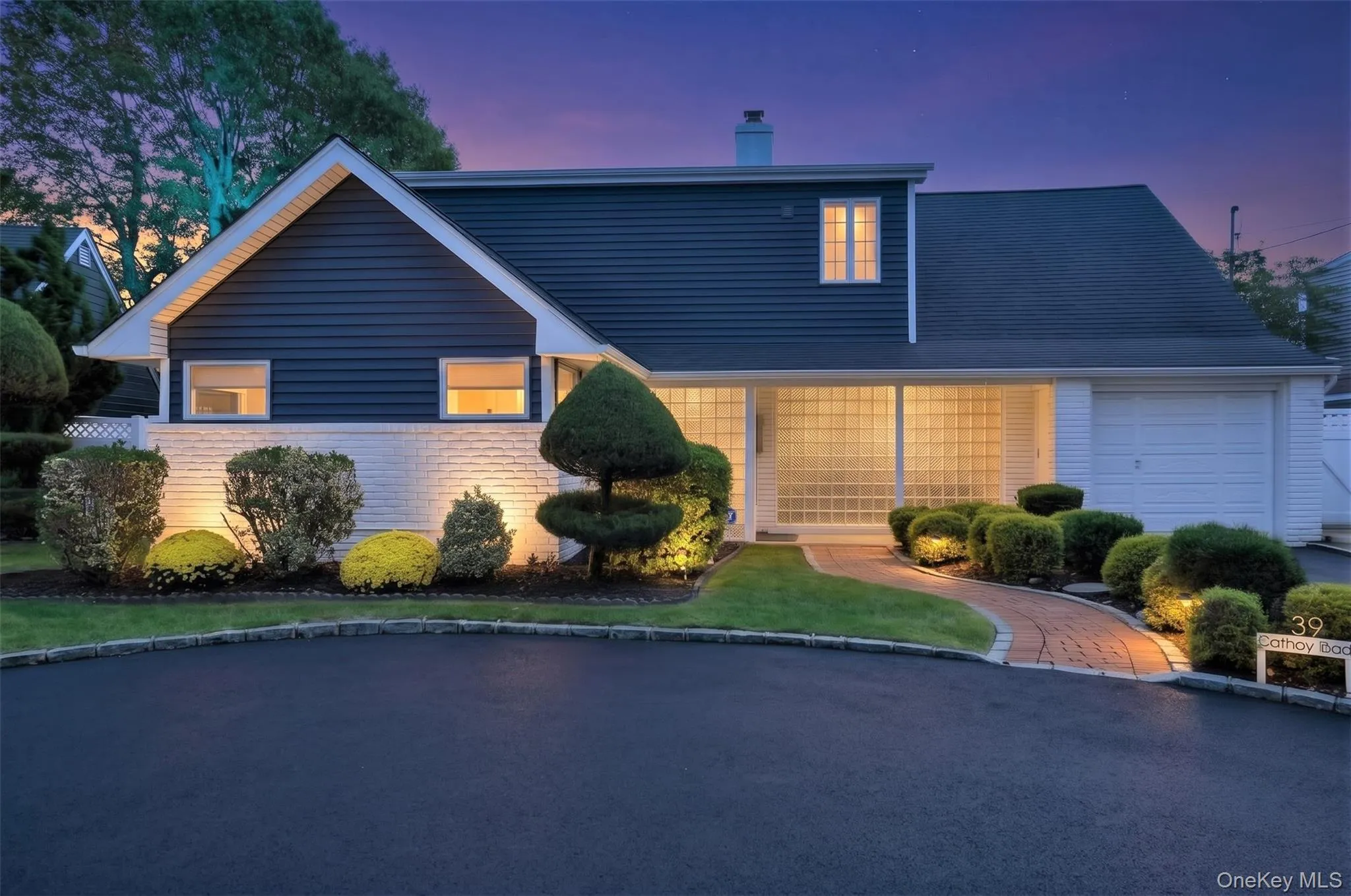 39 Cathay Road, Hempstead, NY, 4 Bedrooms Bedrooms, 7 Rooms Rooms,2 BathroomsBathrooms,Residential,For Rent,Cathay,0,1049266 39 Cathay Road, Hempstead, NY, 4 Bedrooms Bedrooms, 7 Rooms Rooms,2 BathroomsBathrooms,Residential,For Rent,Cathay,0,1049266