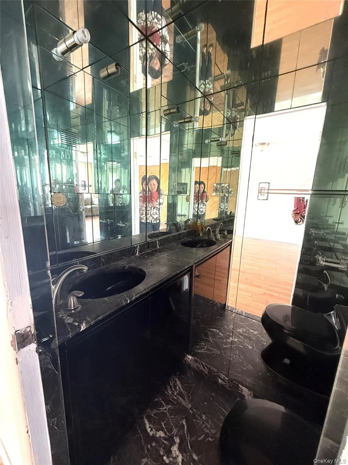 240-53 66th Avenue, New York, NY, 3 Bedrooms Bedrooms, 8 Rooms Rooms,2 BathroomsBathrooms,Residential,For Rent,66th,0,1049269 240-53 66th Avenue, New York, NY, 3 Bedrooms Bedrooms, 8 Rooms Rooms,2 BathroomsBathrooms,Residential,For Rent,66th,0,1049269