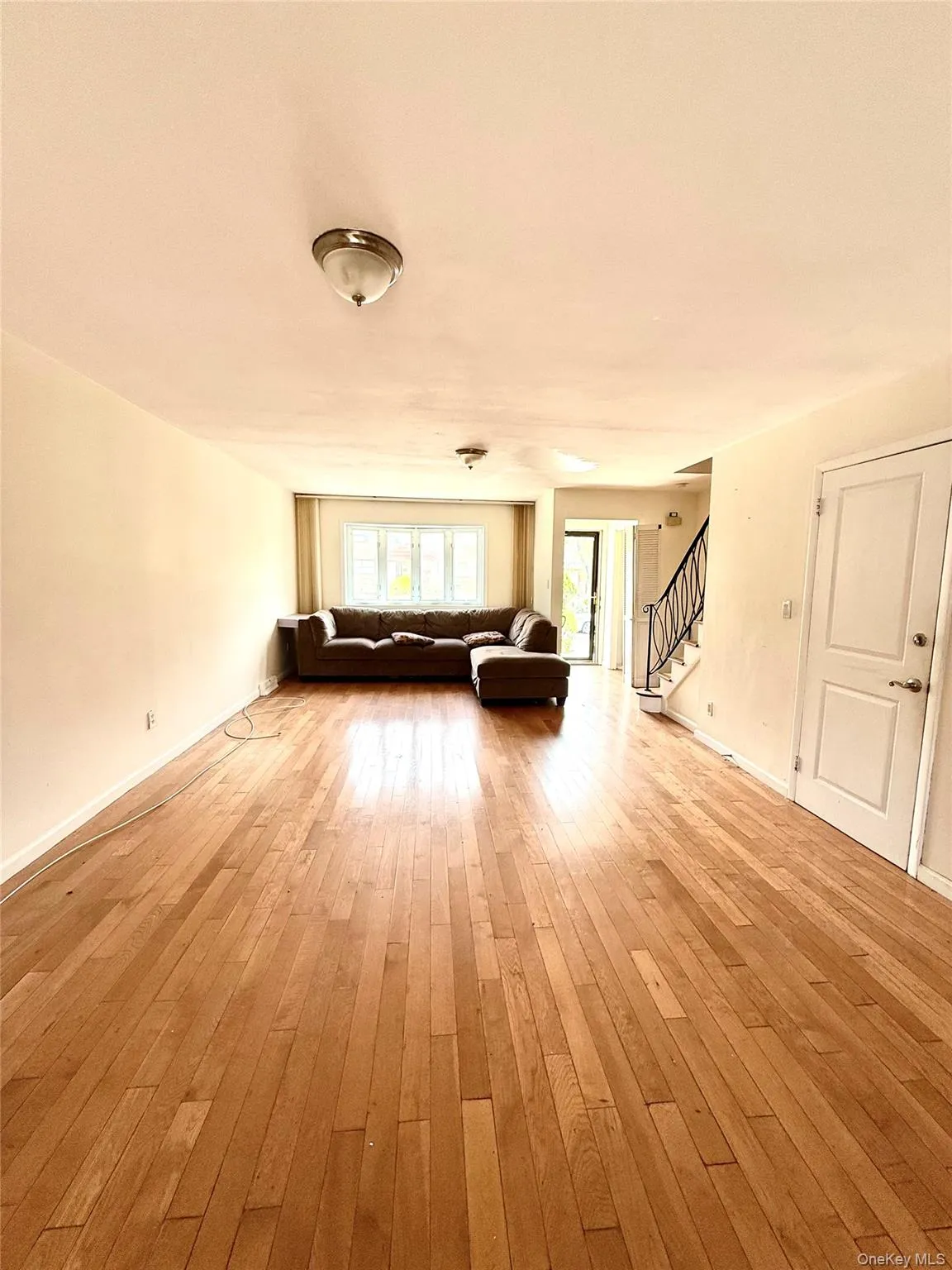 240-53 66th Avenue, New York, NY, 3 Bedrooms Bedrooms, 8 Rooms Rooms,2 BathroomsBathrooms,Residential,For Rent,66th,0,1049269 240-53 66th Avenue, New York, NY, 3 Bedrooms Bedrooms, 8 Rooms Rooms,2 BathroomsBathrooms,Residential,For Rent,66th,0,1049269