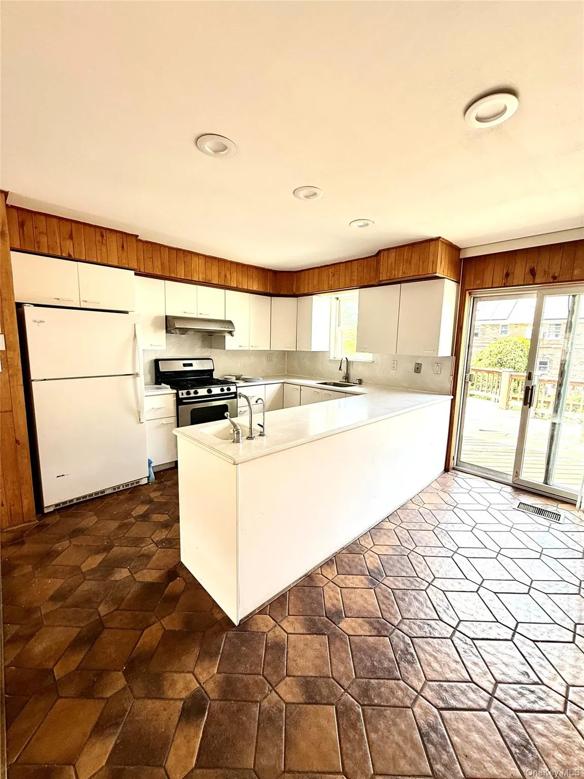 240-53 66th Avenue, New York, NY, 3 Bedrooms Bedrooms, 8 Rooms Rooms,2 BathroomsBathrooms,Residential,For Rent,66th,0,1049269 240-53 66th Avenue, New York, NY, 3 Bedrooms Bedrooms, 8 Rooms Rooms,2 BathroomsBathrooms,Residential,For Rent,66th,0,1049269