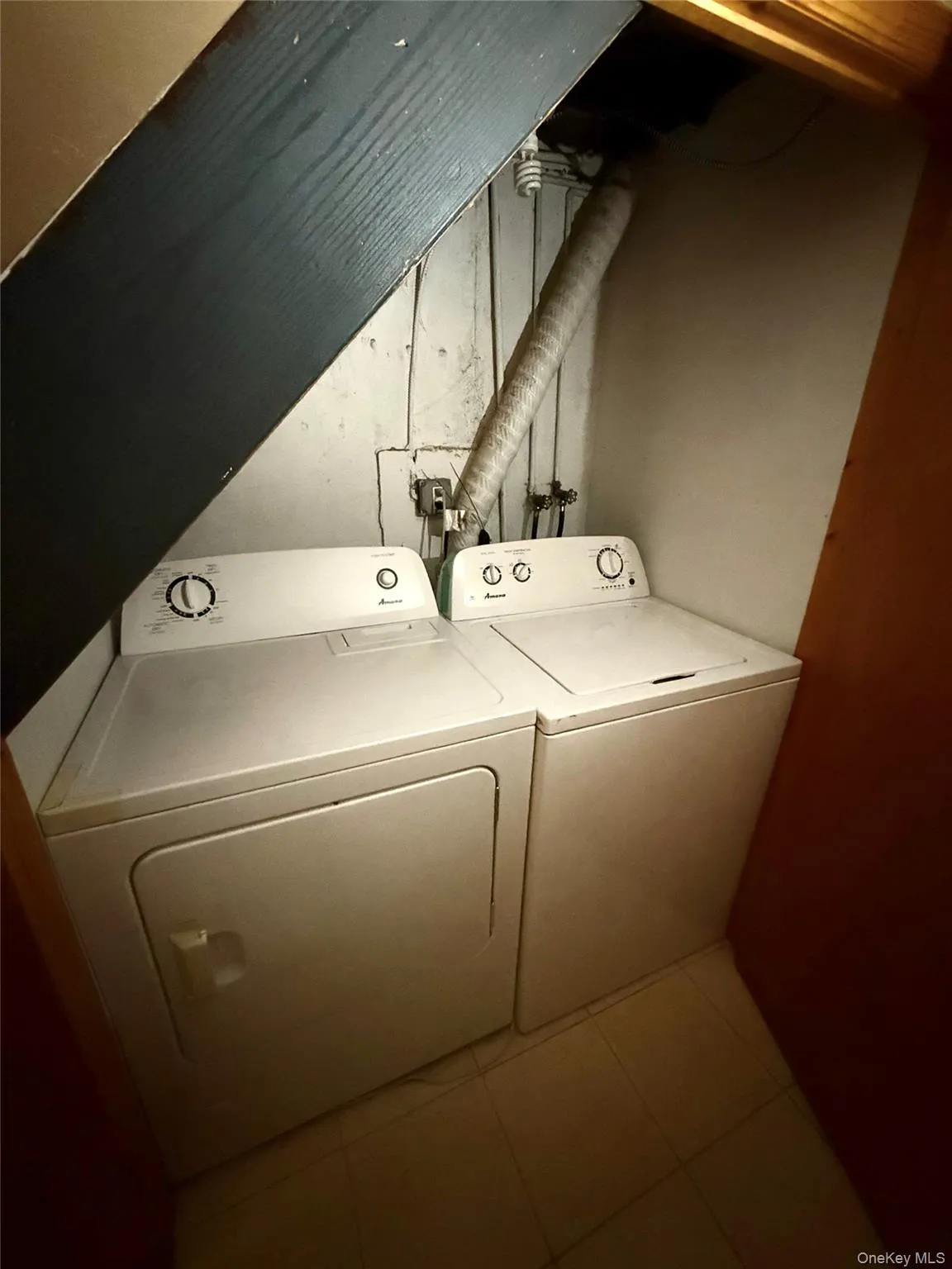 240-53 66th Avenue, New York, NY, 3 Bedrooms Bedrooms, 8 Rooms Rooms,2 BathroomsBathrooms,Residential,For Rent,66th,0,1049269 240-53 66th Avenue, New York, NY, 3 Bedrooms Bedrooms, 8 Rooms Rooms,2 BathroomsBathrooms,Residential,For Rent,66th,0,1049269