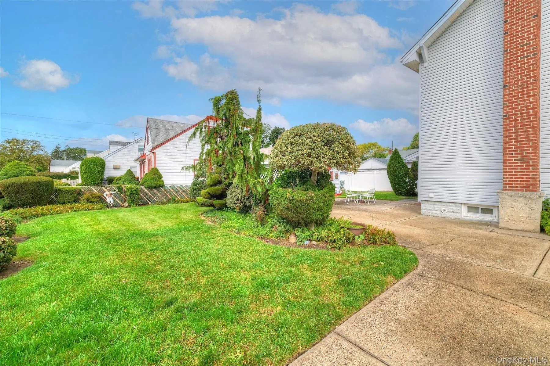 47 Chester Court, Hempstead, NY, 3 Bedrooms Bedrooms, 6 Rooms Rooms,1 BathroomBathrooms,Residential,For Rent,Chester,0,1049271 47 Chester Court, Hempstead, NY, 3 Bedrooms Bedrooms, 6 Rooms Rooms,1 BathroomBathrooms,Residential,For Rent,Chester,0,1049271