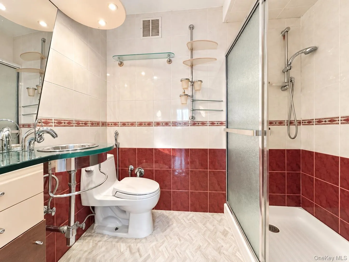 63-25B Bourton, New York, NY, 2 Bedrooms Bedrooms, 5 Rooms Rooms,2 BathroomsBathrooms,Residential Lease,For Rent,Bourton,0,1049273 63-25B Bourton, New York, NY, 2 Bedrooms Bedrooms, 5 Rooms Rooms,2 BathroomsBathrooms,Residential Lease,For Rent,Bourton,0,1049273