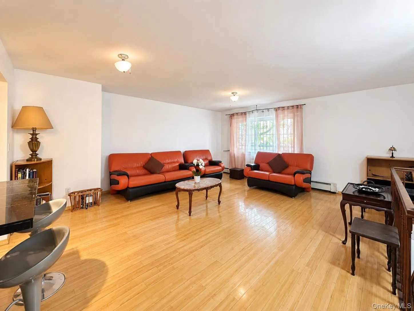 63-25B Bourton, New York, NY, 2 Bedrooms Bedrooms, 5 Rooms Rooms,2 BathroomsBathrooms,Residential Lease,For Rent,Bourton,0,1049273 63-25B Bourton, New York, NY, 2 Bedrooms Bedrooms, 5 Rooms Rooms,2 BathroomsBathrooms,Residential Lease,For Rent,Bourton,0,1049273
