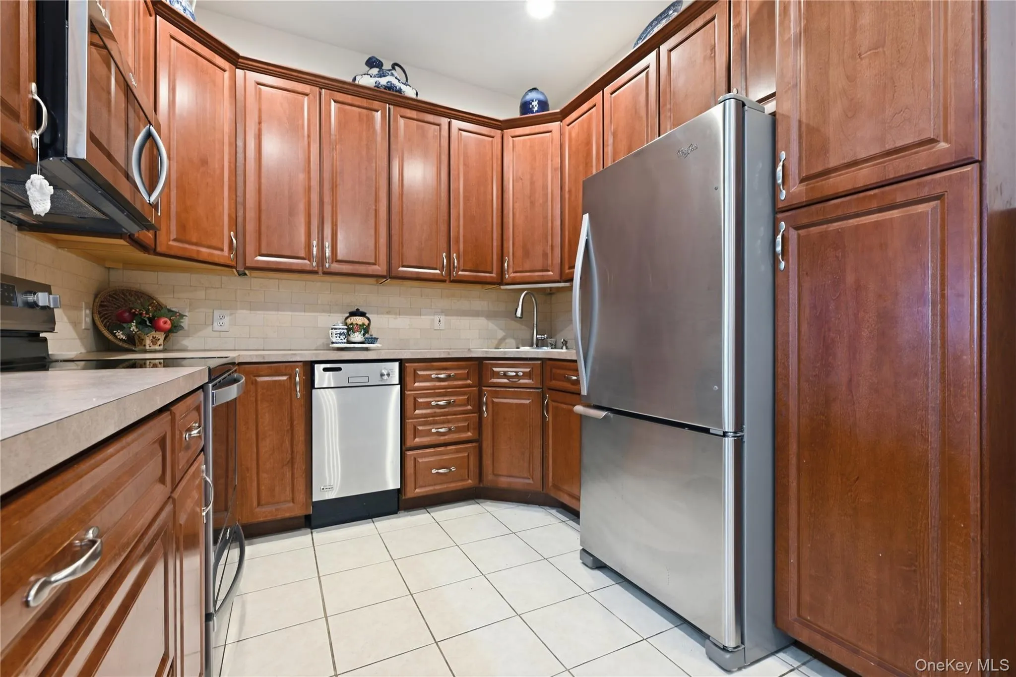 121 Francesca Way, Babylon, NY, 2 Bedrooms Bedrooms, 6 Rooms Rooms,1 BathroomBathrooms,Residential,For Rent,Francesca,0,1049275 121 Francesca Way, Babylon, NY, 2 Bedrooms Bedrooms, 6 Rooms Rooms,1 BathroomBathrooms,Residential,For Rent,Francesca,0,1049275
