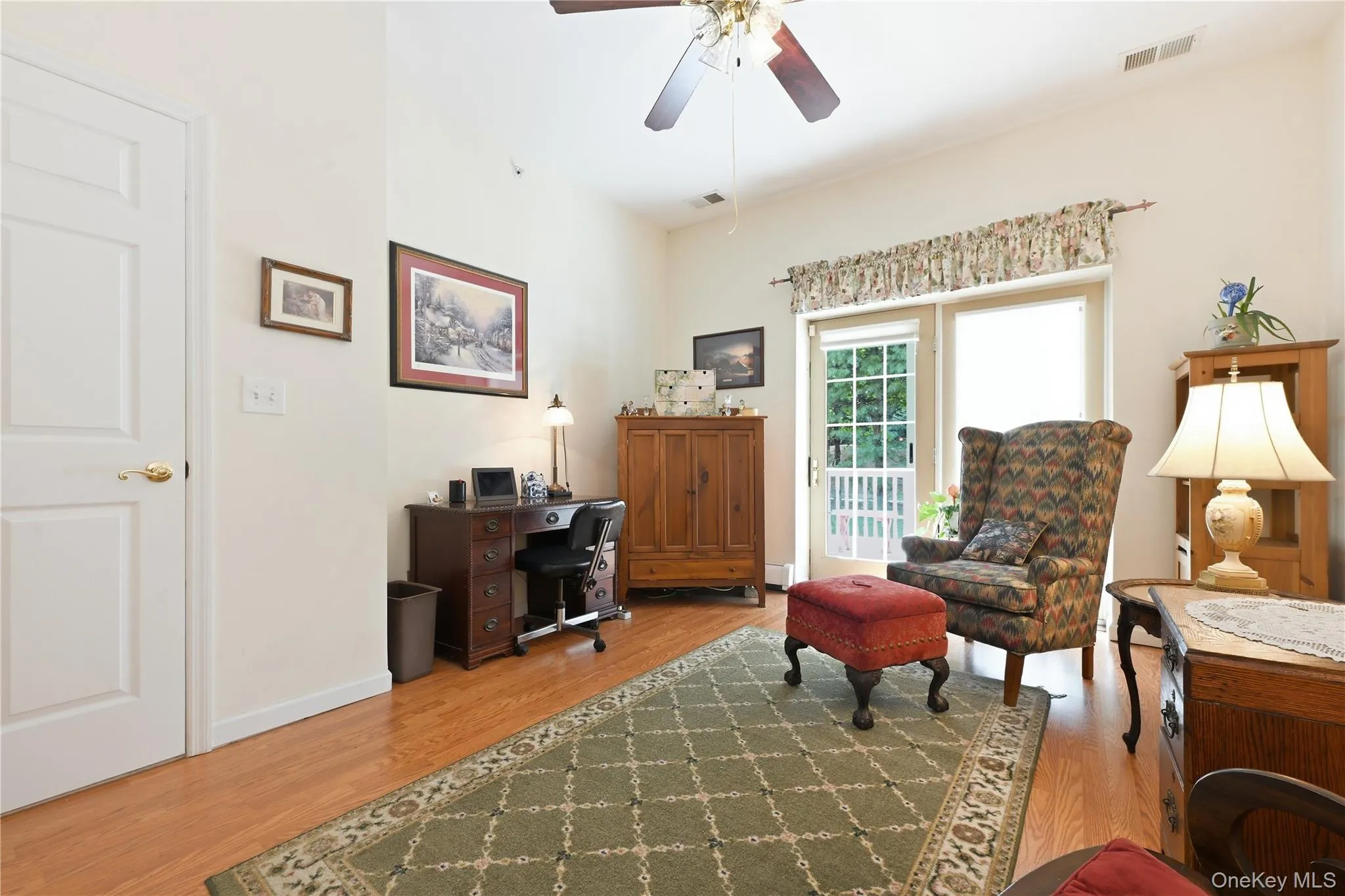 121 Francesca Way, Babylon, NY, 2 Bedrooms Bedrooms, 6 Rooms Rooms,1 BathroomBathrooms,Residential,For Rent,Francesca,0,1049275 121 Francesca Way, Babylon, NY, 2 Bedrooms Bedrooms, 6 Rooms Rooms,1 BathroomBathrooms,Residential,For Rent,Francesca,0,1049275