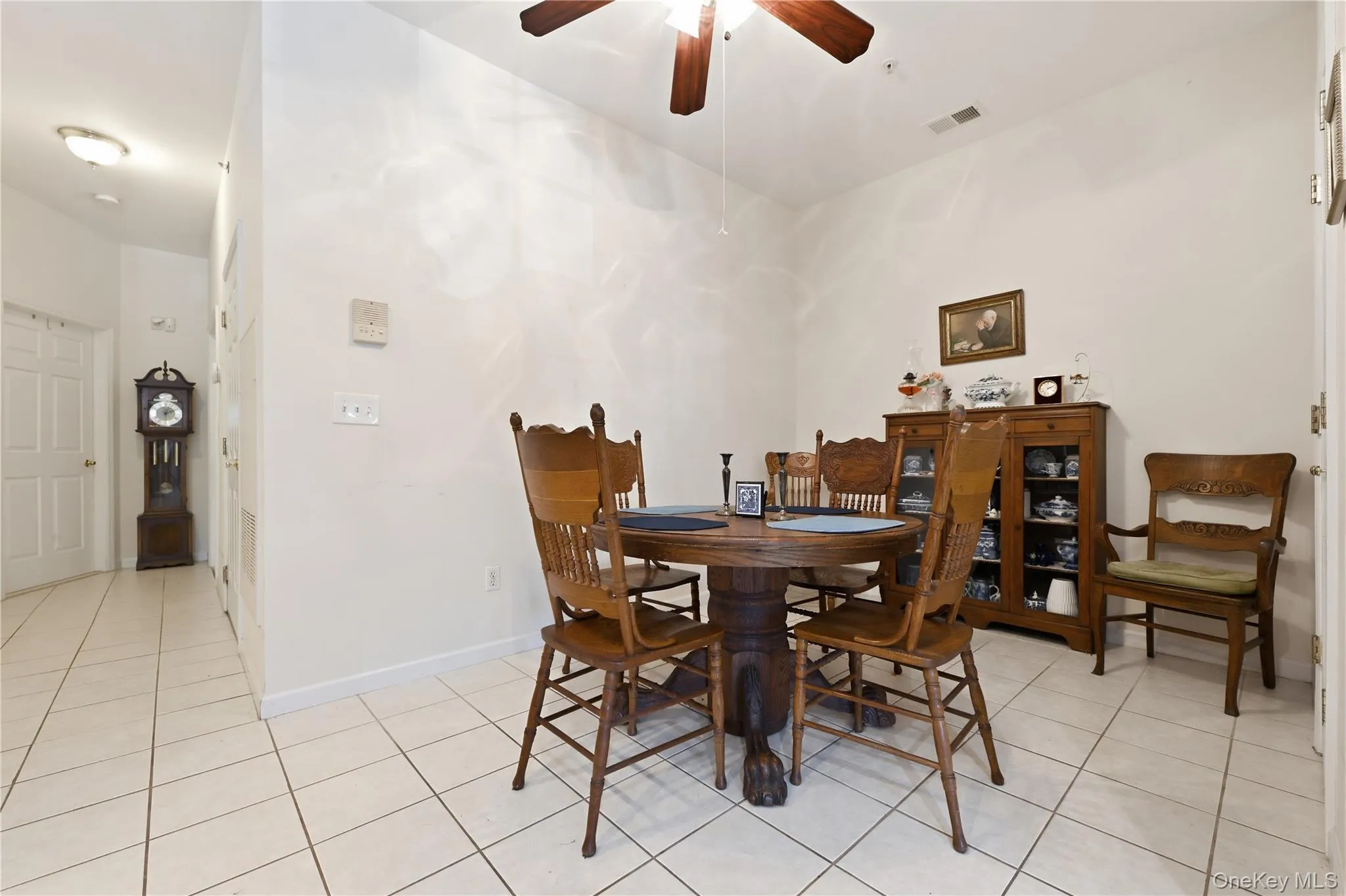 121 Francesca Way, Babylon, NY, 2 Bedrooms Bedrooms, 6 Rooms Rooms,1 BathroomBathrooms,Residential,For Rent,Francesca,0,1049275 121 Francesca Way, Babylon, NY, 2 Bedrooms Bedrooms, 6 Rooms Rooms,1 BathroomBathrooms,Residential,For Rent,Francesca,0,1049275