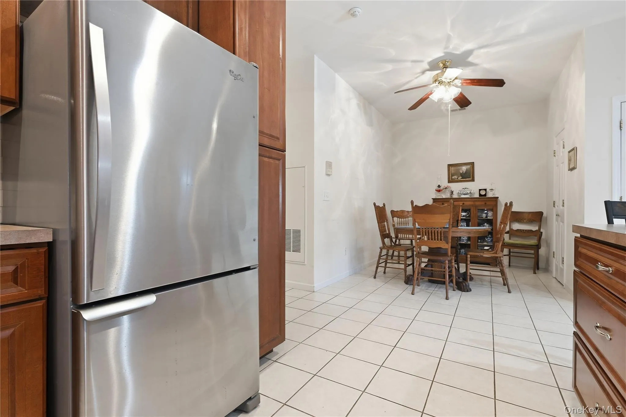 121 Francesca Way, Babylon, NY, 2 Bedrooms Bedrooms, 6 Rooms Rooms,1 BathroomBathrooms,Residential,For Rent,Francesca,0,1049275 121 Francesca Way, Babylon, NY, 2 Bedrooms Bedrooms, 6 Rooms Rooms,1 BathroomBathrooms,Residential,For Rent,Francesca,0,1049275
