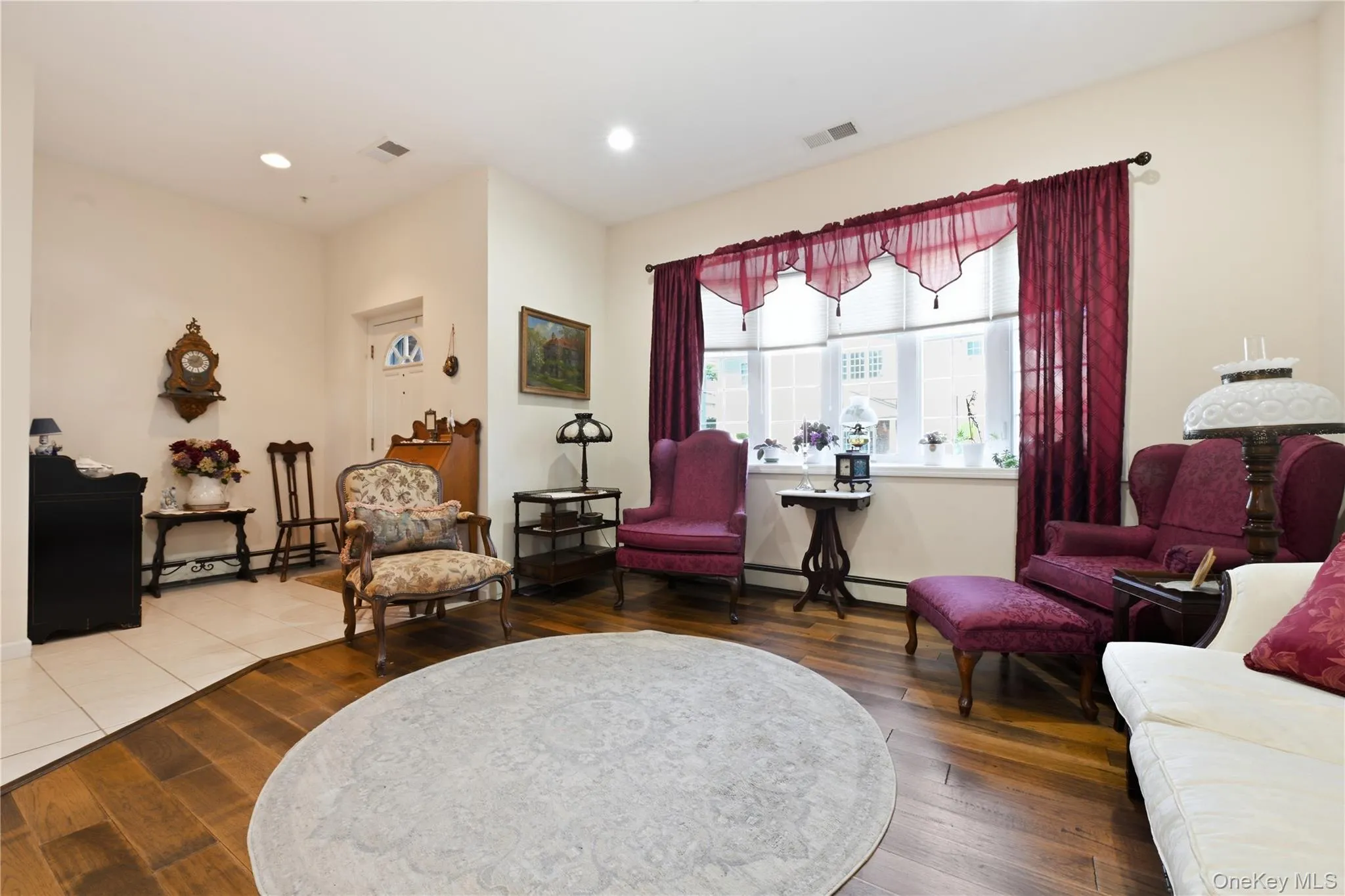 121 Francesca Way, Babylon, NY, 2 Bedrooms Bedrooms, 6 Rooms Rooms,1 BathroomBathrooms,Residential,For Rent,Francesca,0,1049275 121 Francesca Way, Babylon, NY, 2 Bedrooms Bedrooms, 6 Rooms Rooms,1 BathroomBathrooms,Residential,For Rent,Francesca,0,1049275