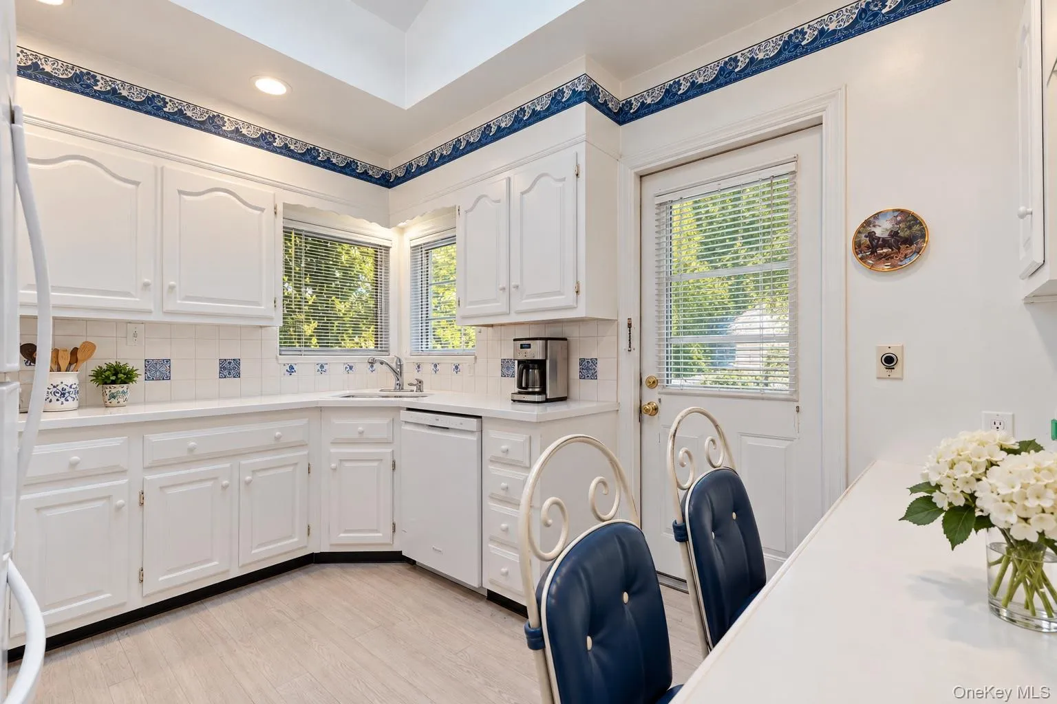 564 Richmond Road, Hempstead, NY, 3 Bedrooms Bedrooms, 6 Rooms Rooms,1 BathroomBathrooms,Residential,For Rent,Richmond,0,1049281 564 Richmond Road, Hempstead, NY, 3 Bedrooms Bedrooms, 6 Rooms Rooms,1 BathroomBathrooms,Residential,For Rent,Richmond,0,1049281
