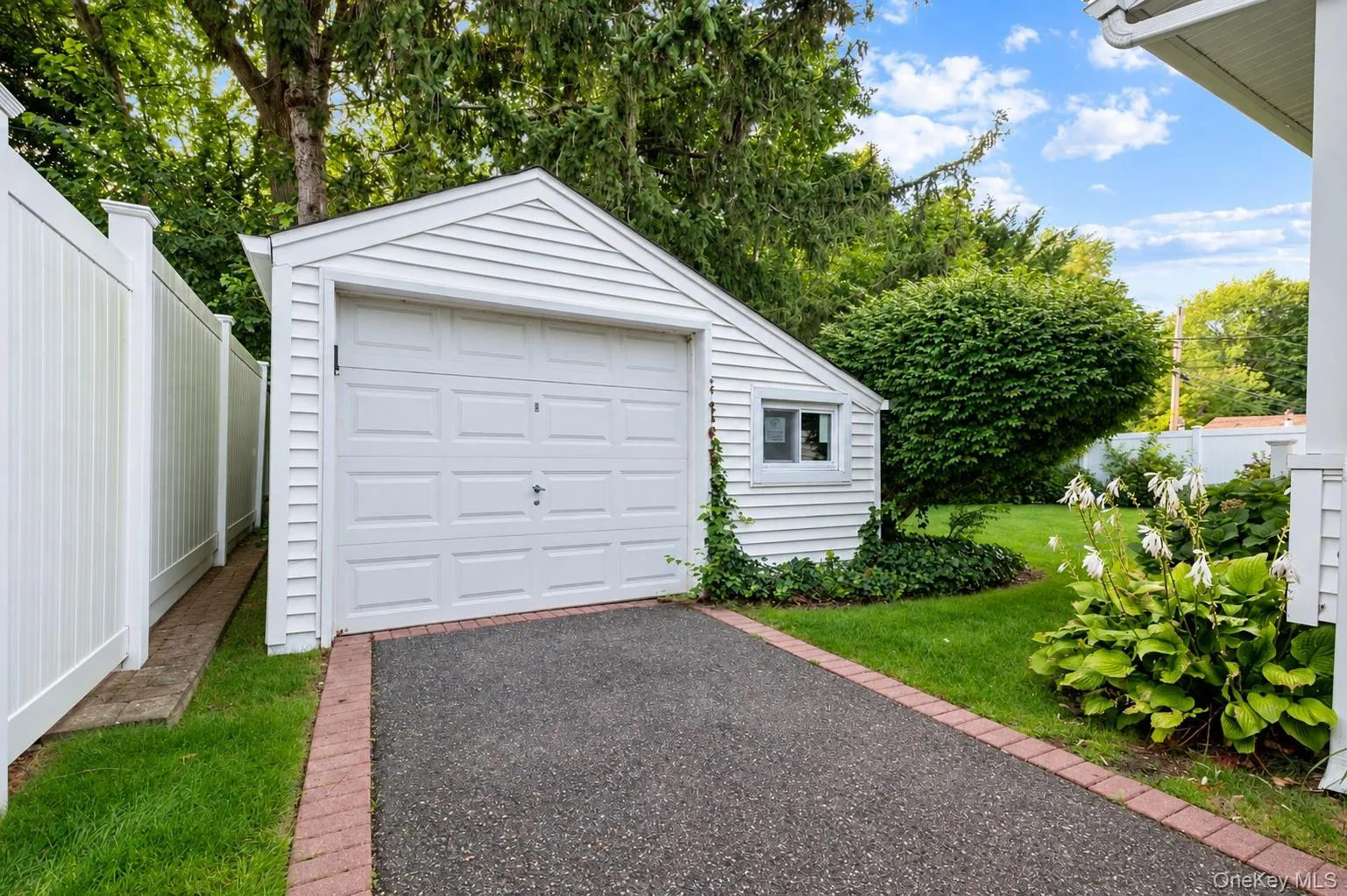 564 Richmond Road, Hempstead, NY, 3 Bedrooms Bedrooms, 6 Rooms Rooms,1 BathroomBathrooms,Residential,For Rent,Richmond,0,1049281 564 Richmond Road, Hempstead, NY, 3 Bedrooms Bedrooms, 6 Rooms Rooms,1 BathroomBathrooms,Residential,For Rent,Richmond,0,1049281