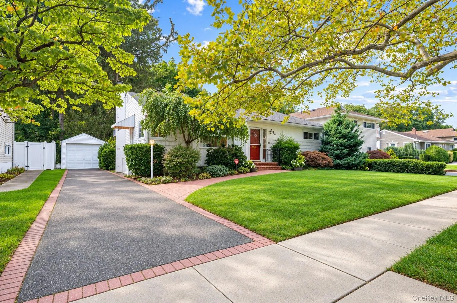564 Richmond Road, Hempstead, NY, 3 Bedrooms Bedrooms, 6 Rooms Rooms,1 BathroomBathrooms,Residential,For Rent,Richmond,0,1049281 564 Richmond Road, Hempstead, NY, 3 Bedrooms Bedrooms, 6 Rooms Rooms,1 BathroomBathrooms,Residential,For Rent,Richmond,0,1049281