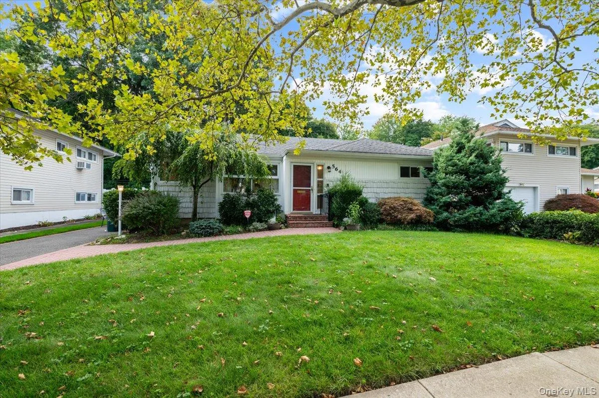 564 Richmond Road, Hempstead, NY, 3 Bedrooms Bedrooms, 6 Rooms Rooms,1 BathroomBathrooms,Residential,For Rent,Richmond,0,1049281 564 Richmond Road, Hempstead, NY, 3 Bedrooms Bedrooms, 6 Rooms Rooms,1 BathroomBathrooms,Residential,For Rent,Richmond,0,1049281