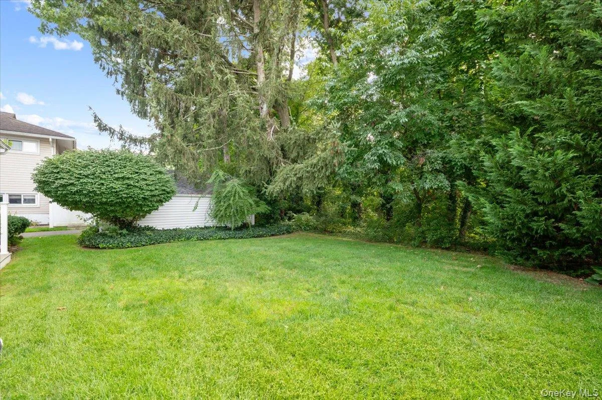 564 Richmond Road, Hempstead, NY, 3 Bedrooms Bedrooms, 6 Rooms Rooms,1 BathroomBathrooms,Residential,For Rent,Richmond,0,1049281 564 Richmond Road, Hempstead, NY, 3 Bedrooms Bedrooms, 6 Rooms Rooms,1 BathroomBathrooms,Residential,For Rent,Richmond,0,1049281