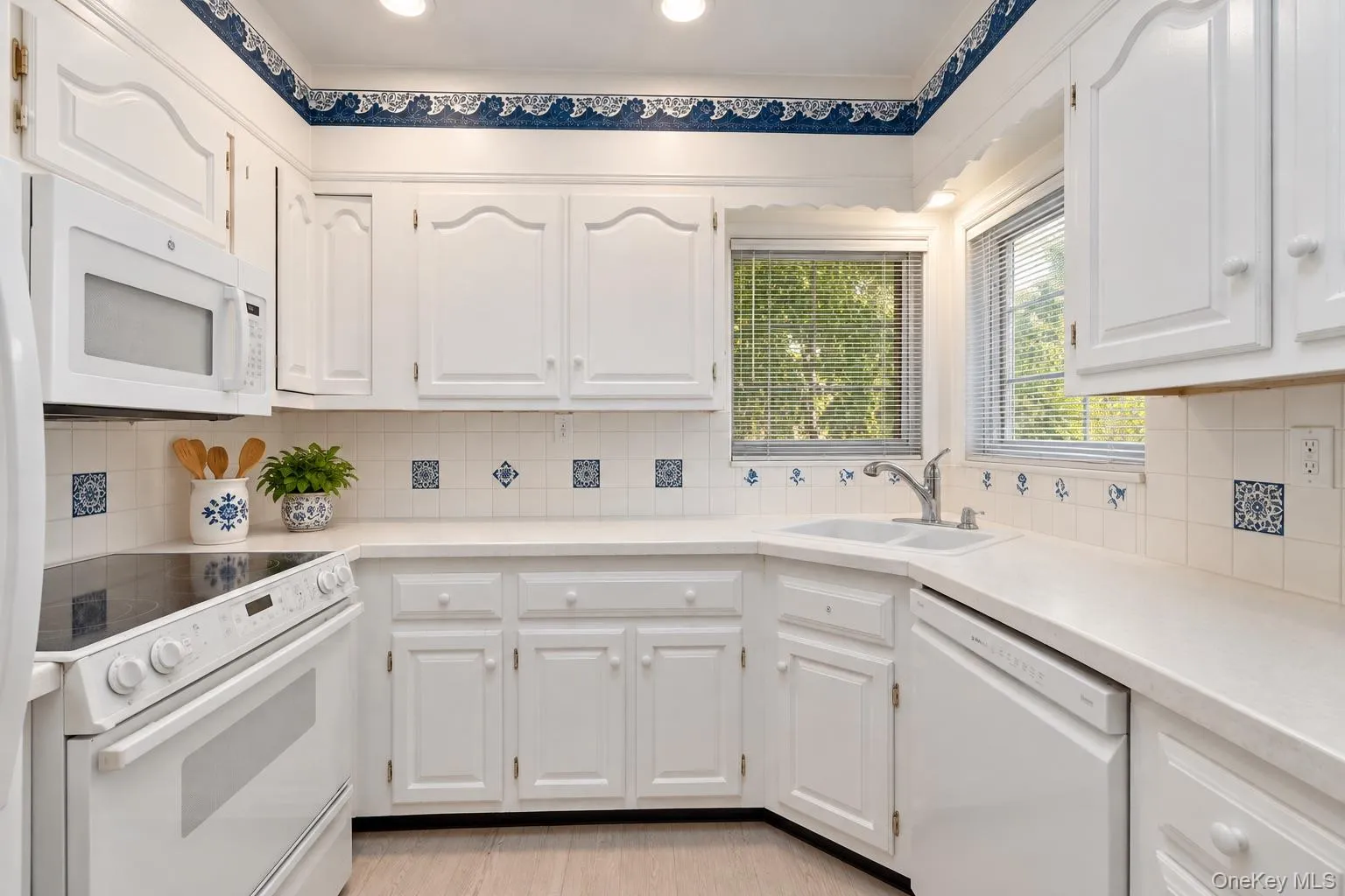 564 Richmond Road, Hempstead, NY, 3 Bedrooms Bedrooms, 6 Rooms Rooms,1 BathroomBathrooms,Residential,For Rent,Richmond,0,1049281 564 Richmond Road, Hempstead, NY, 3 Bedrooms Bedrooms, 6 Rooms Rooms,1 BathroomBathrooms,Residential,For Rent,Richmond,0,1049281