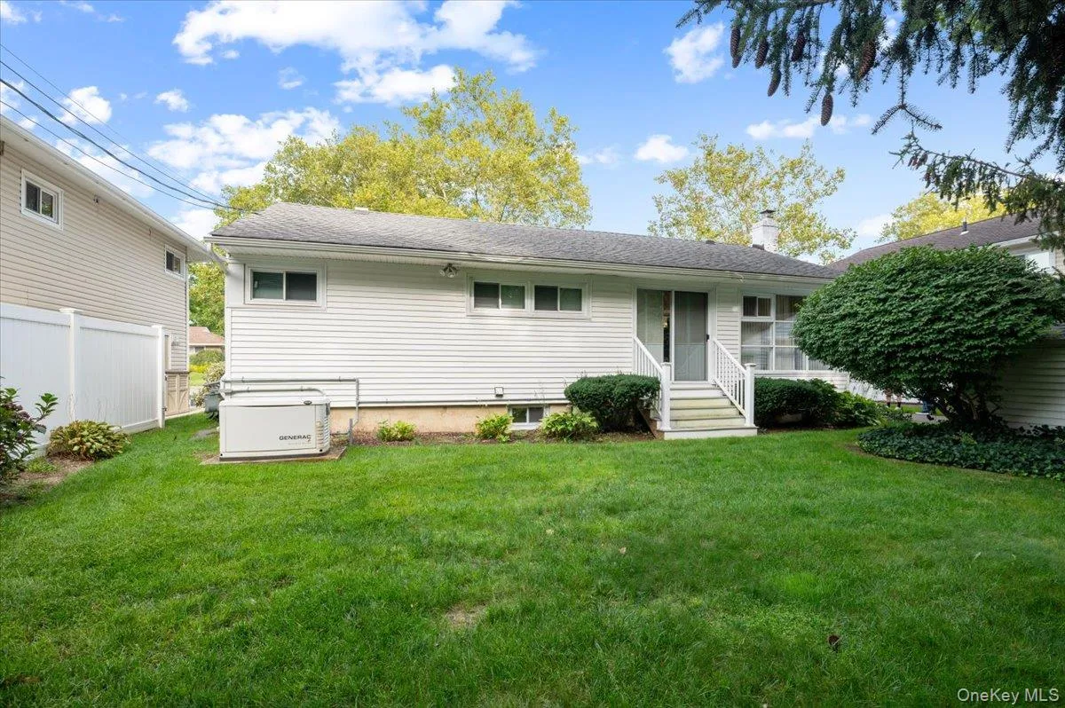 564 Richmond Road, Hempstead, NY, 3 Bedrooms Bedrooms, 6 Rooms Rooms,1 BathroomBathrooms,Residential,For Rent,Richmond,0,1049281 564 Richmond Road, Hempstead, NY, 3 Bedrooms Bedrooms, 6 Rooms Rooms,1 BathroomBathrooms,Residential,For Rent,Richmond,0,1049281