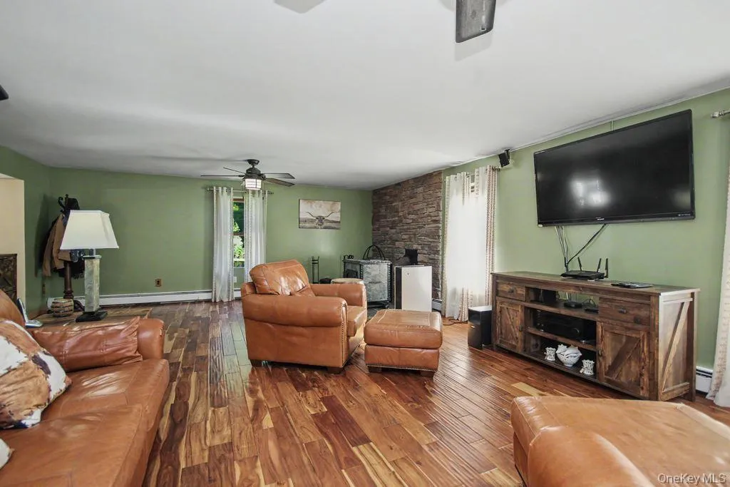 79 Lower Granite Road, Rochester, NY, 4 Bedrooms Bedrooms, 8 Rooms Rooms,2 BathroomsBathrooms,Residential,For Rent,Lower Granite,0,1049282 79 Lower Granite Road, Rochester, NY, 4 Bedrooms Bedrooms, 8 Rooms Rooms,2 BathroomsBathrooms,Residential,For Rent,Lower Granite,0,1049282