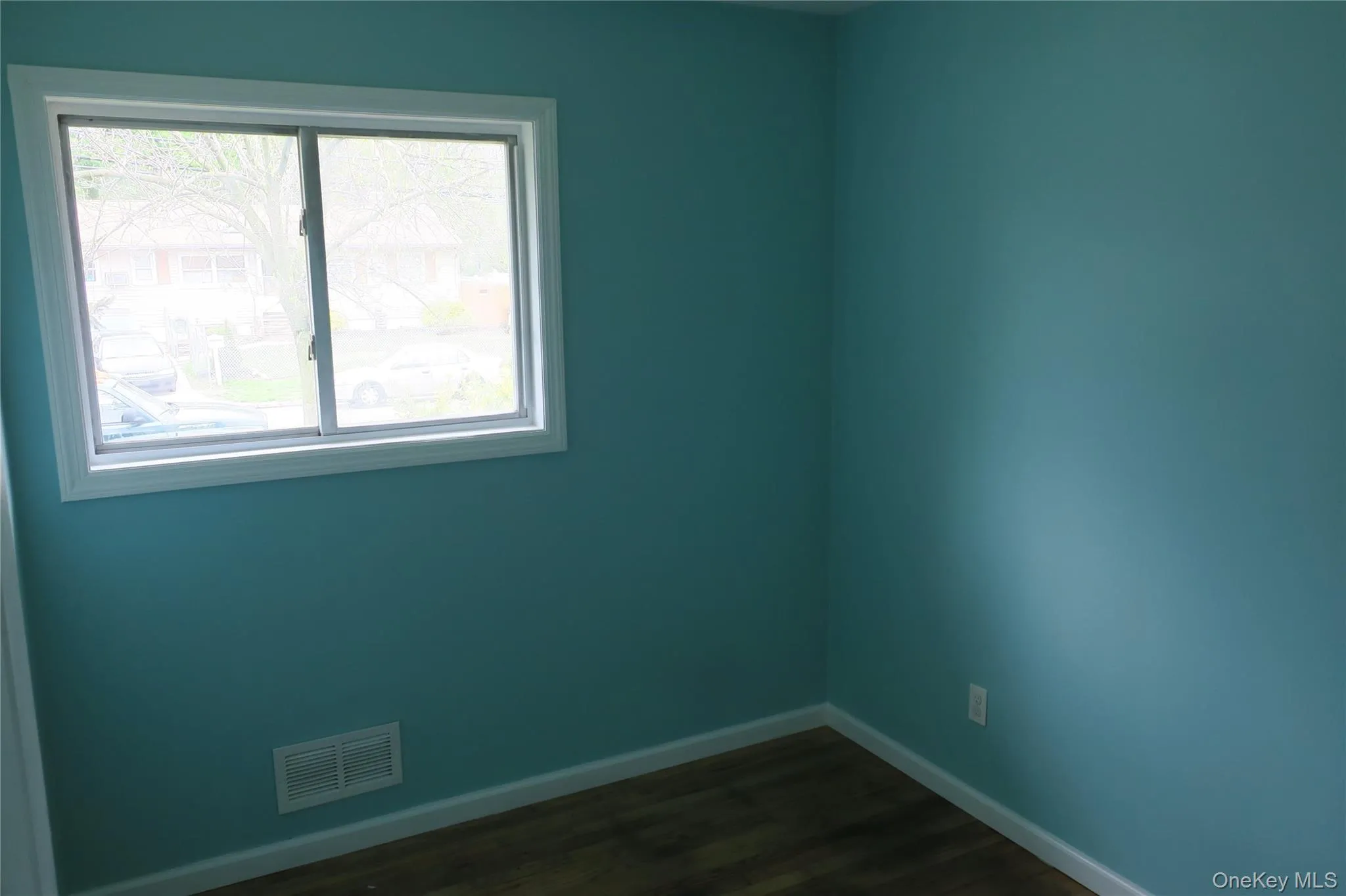 1703 Manatuck Boulevard, Islip, NY, 3 Bedroom Bedrooms, 6 Room Rooms,1 BathroomBathrooms,Residential Lease,For Rent,Manatuck,0,1049284 1703 Manatuck Boulevard, Islip, NY, 3 Bedroom Bedrooms, 6 Room Rooms,1 BathroomBathrooms,Residential Lease,For Rent,Manatuck,0,1049284