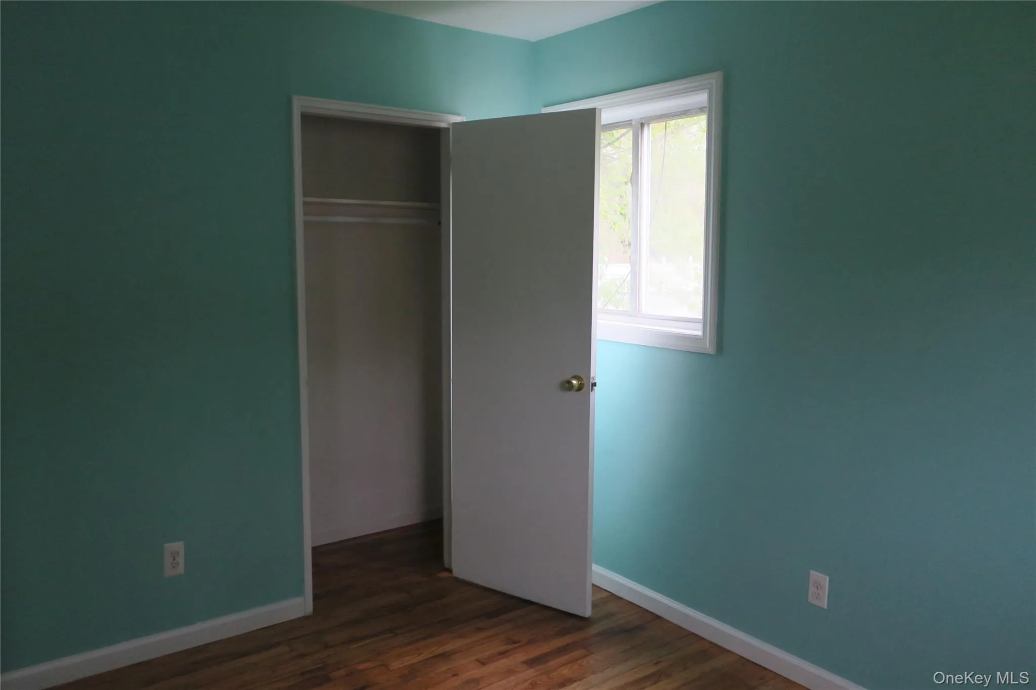 1703 Manatuck Boulevard, Islip, NY, 3 Bedroom Bedrooms, 6 Room Rooms,1 BathroomBathrooms,Residential Lease,For Rent,Manatuck,0,1049284 1703 Manatuck Boulevard, Islip, NY, 3 Bedroom Bedrooms, 6 Room Rooms,1 BathroomBathrooms,Residential Lease,For Rent,Manatuck,0,1049284
