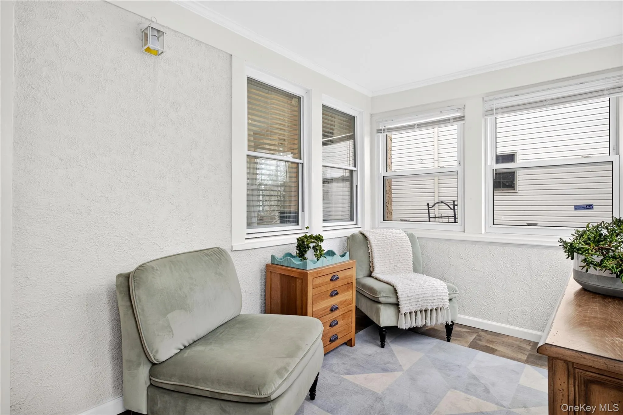 12 Pulaski Place, North Hempstead, NY, 3 Bedrooms Bedrooms, 6 Rooms Rooms,2 BathroomsBathrooms,Residential,For Rent,Pulaski,0,1049285 12 Pulaski Place, North Hempstead, NY, 3 Bedrooms Bedrooms, 6 Rooms Rooms,2 BathroomsBathrooms,Residential,For Rent,Pulaski,0,1049285