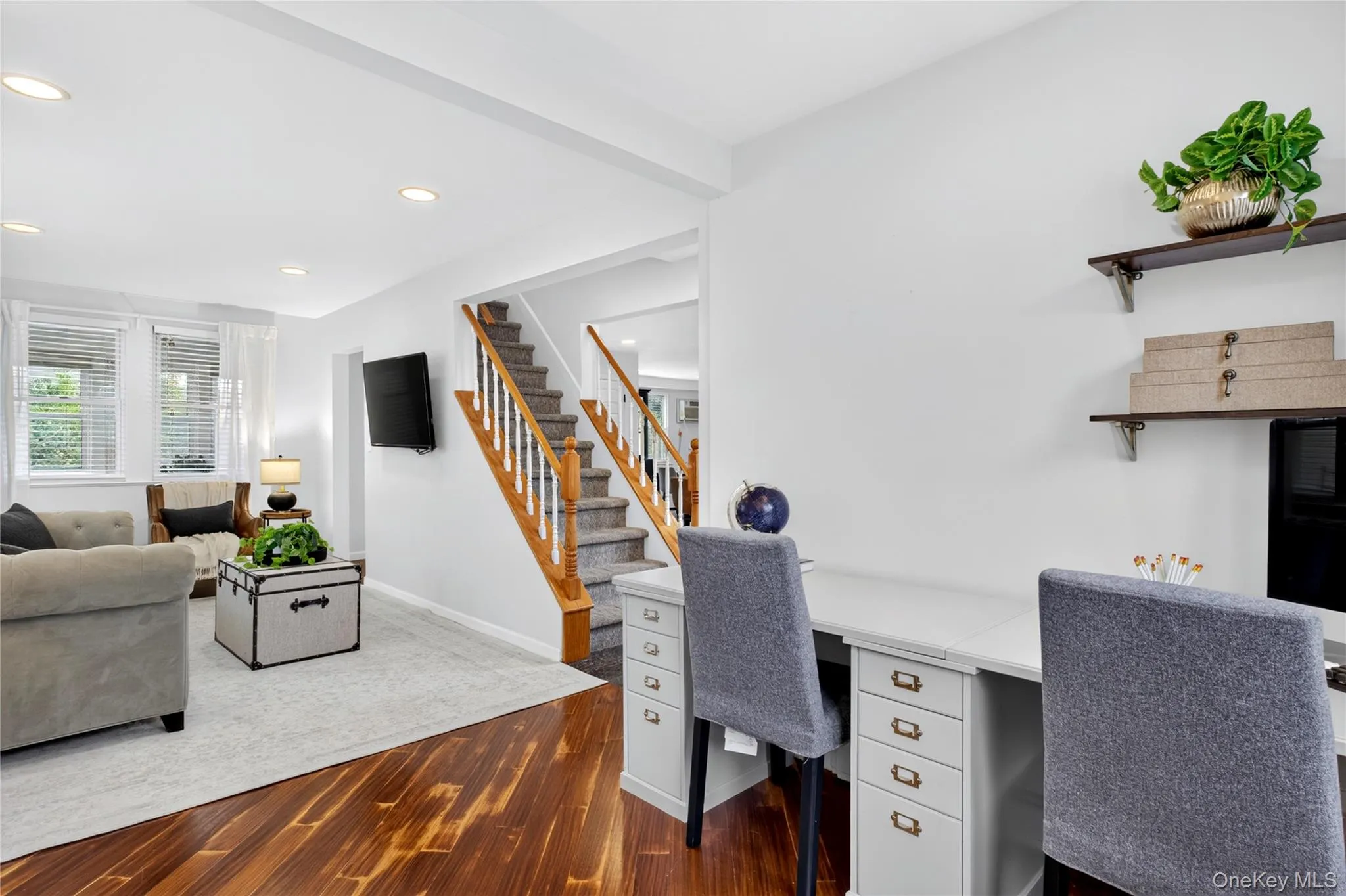 12 Pulaski Place, North Hempstead, NY, 3 Bedrooms Bedrooms, 6 Rooms Rooms,2 BathroomsBathrooms,Residential,For Rent,Pulaski,0,1049285 12 Pulaski Place, North Hempstead, NY, 3 Bedrooms Bedrooms, 6 Rooms Rooms,2 BathroomsBathrooms,Residential,For Rent,Pulaski,0,1049285