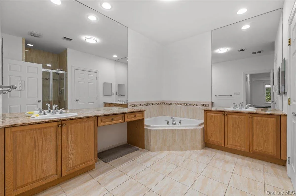 238 Harbor View Drive, North Hempstead, NY, 3 Bedrooms Bedrooms, 10 Rooms Rooms,2 BathroomsBathrooms,Residential,For Rent,Harbor View,0,1049287 238 Harbor View Drive, North Hempstead, NY, 3 Bedrooms Bedrooms, 10 Rooms Rooms,2 BathroomsBathrooms,Residential,For Rent,Harbor View,0,1049287