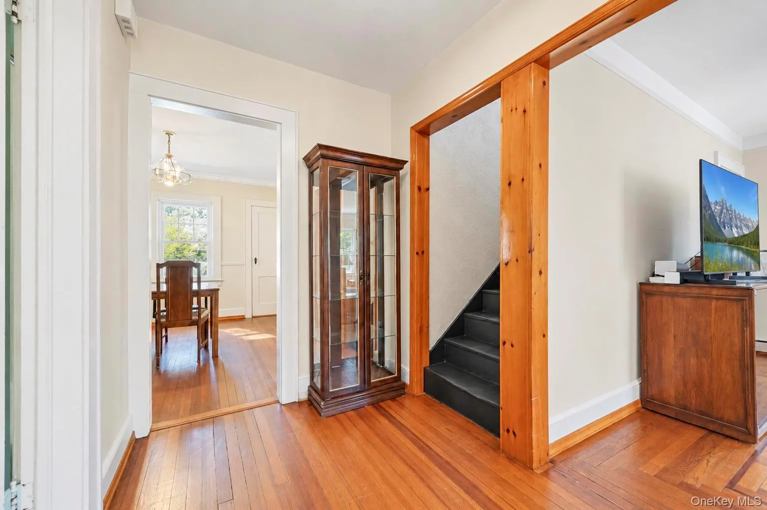 49 Collins Avenue, Smithtown, NY, 3 Bedrooms Bedrooms, 5 Rooms Rooms,2 BathroomsBathrooms,Residential,For Rent,Collins,0,1049291 49 Collins Avenue, Smithtown, NY, 3 Bedrooms Bedrooms, 5 Rooms Rooms,2 BathroomsBathrooms,Residential,For Rent,Collins,0,1049291