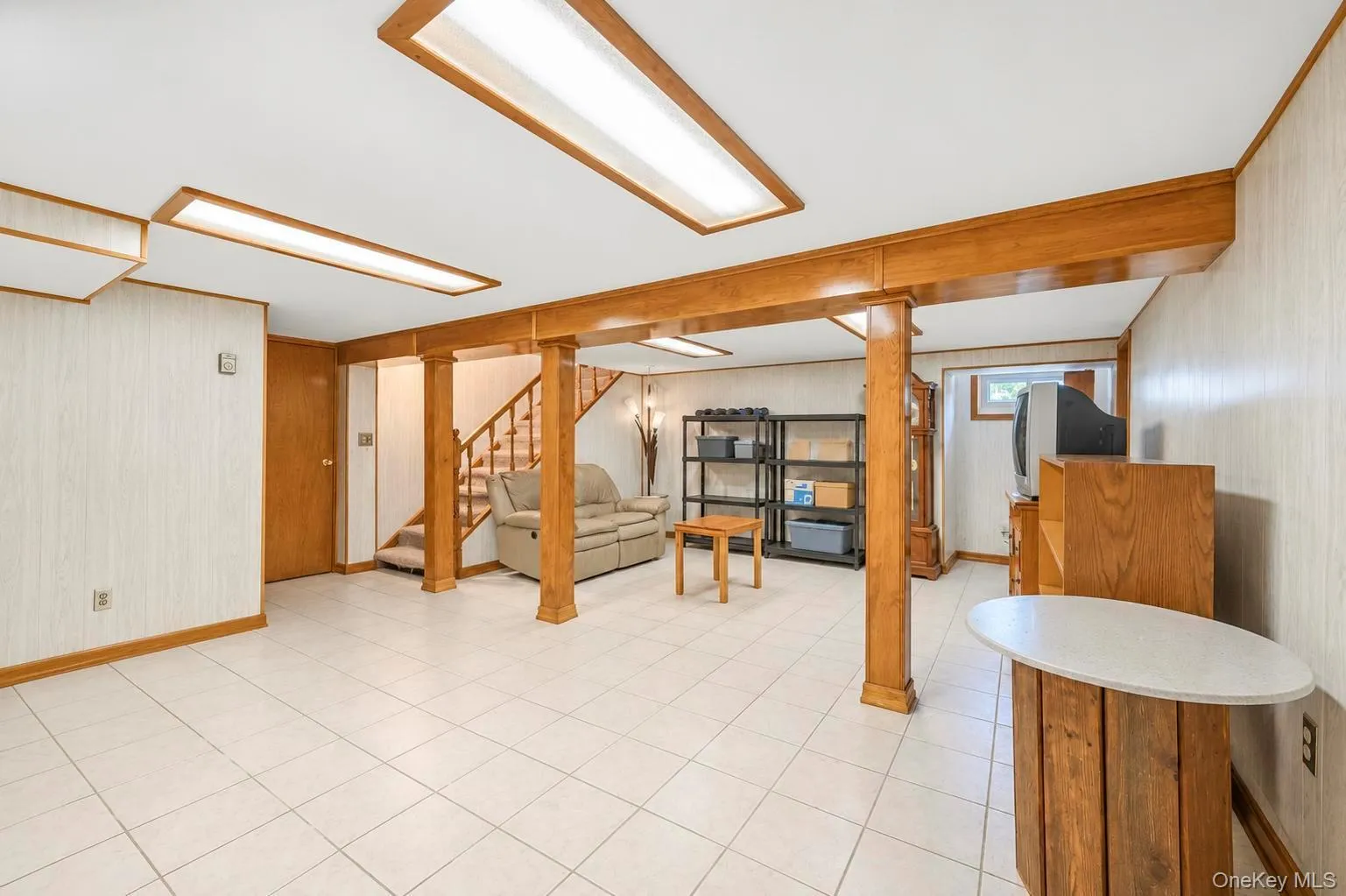 49 Collins Avenue, Smithtown, NY, 3 Bedrooms Bedrooms, 5 Rooms Rooms,2 BathroomsBathrooms,Residential,For Rent,Collins,0,1049291 49 Collins Avenue, Smithtown, NY, 3 Bedrooms Bedrooms, 5 Rooms Rooms,2 BathroomsBathrooms,Residential,For Rent,Collins,0,1049291