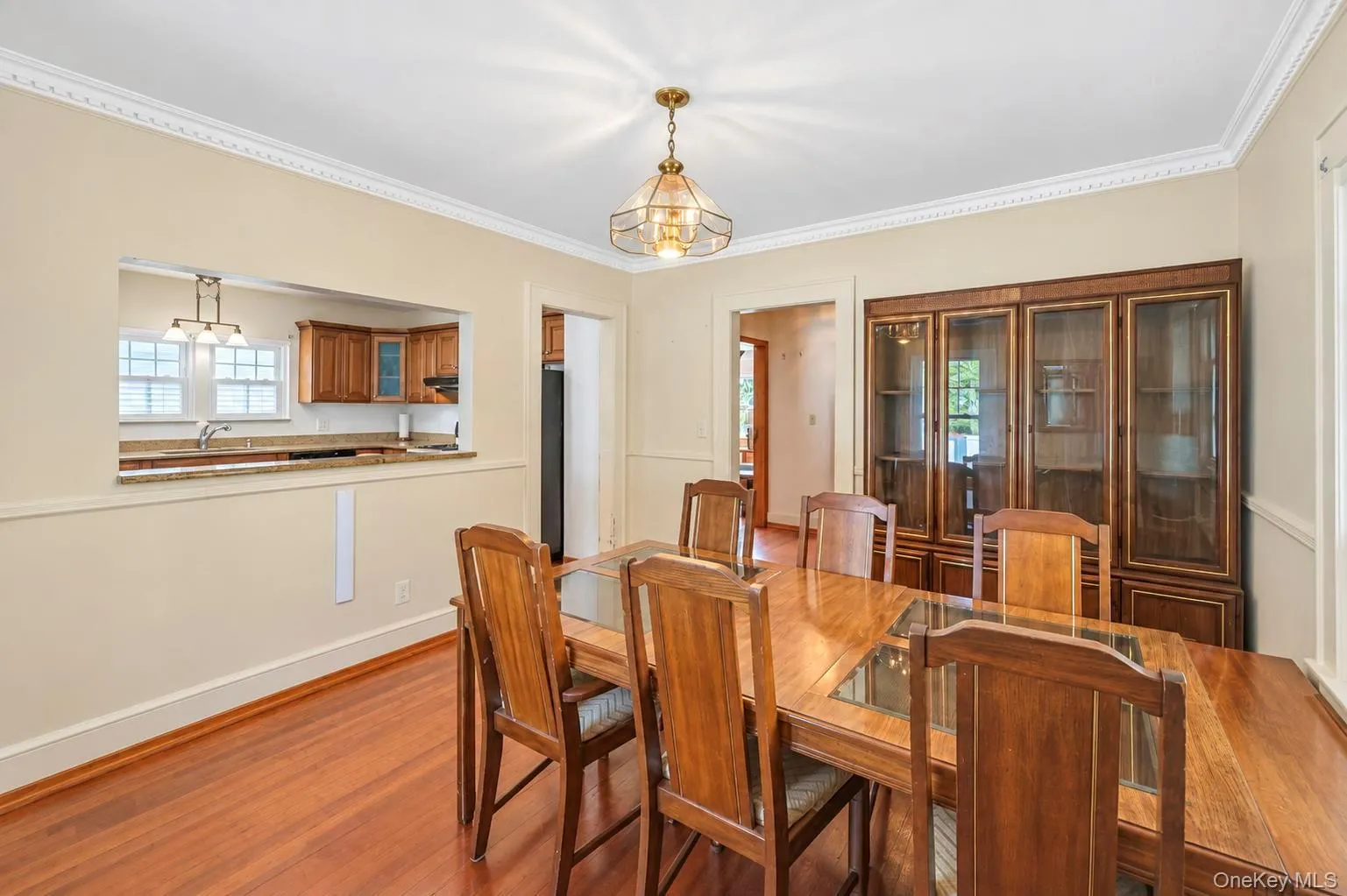 49 Collins Avenue, Smithtown, NY, 3 Bedrooms Bedrooms, 5 Rooms Rooms,2 BathroomsBathrooms,Residential,For Rent,Collins,0,1049291 49 Collins Avenue, Smithtown, NY, 3 Bedrooms Bedrooms, 5 Rooms Rooms,2 BathroomsBathrooms,Residential,For Rent,Collins,0,1049291