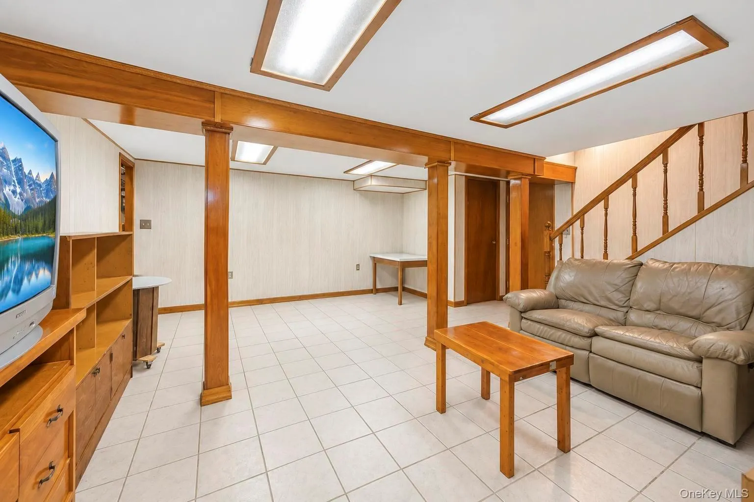49 Collins Avenue, Smithtown, NY, 3 Bedrooms Bedrooms, 5 Rooms Rooms,2 BathroomsBathrooms,Residential,For Rent,Collins,0,1049291 49 Collins Avenue, Smithtown, NY, 3 Bedrooms Bedrooms, 5 Rooms Rooms,2 BathroomsBathrooms,Residential,For Rent,Collins,0,1049291