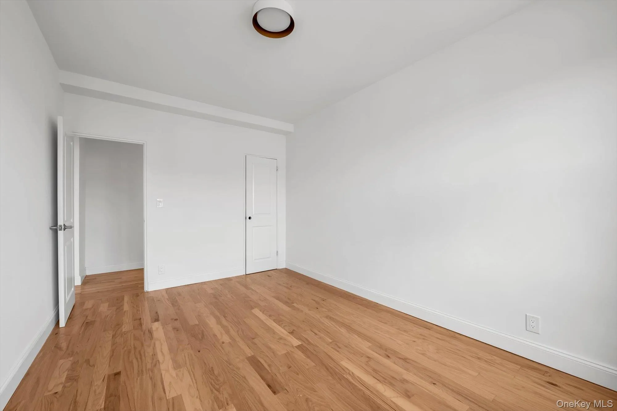 99-32 66 Road, New York, NY, 2 Bedrooms Bedrooms, 4 Rooms Rooms,1 BathroomBathrooms,Residential,For Rent,66,0,1049292 99-32 66 Road, New York, NY, 2 Bedrooms Bedrooms, 4 Rooms Rooms,1 BathroomBathrooms,Residential,For Rent,66,0,1049292