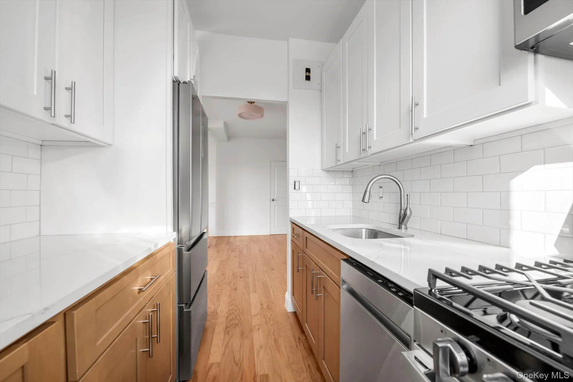 99-32 66 Road, New York, NY, 2 Bedrooms Bedrooms, 4 Rooms Rooms,1 BathroomBathrooms,Residential,For Rent,66,0,1049292 99-32 66 Road, New York, NY, 2 Bedrooms Bedrooms, 4 Rooms Rooms,1 BathroomBathrooms,Residential,For Rent,66,0,1049292