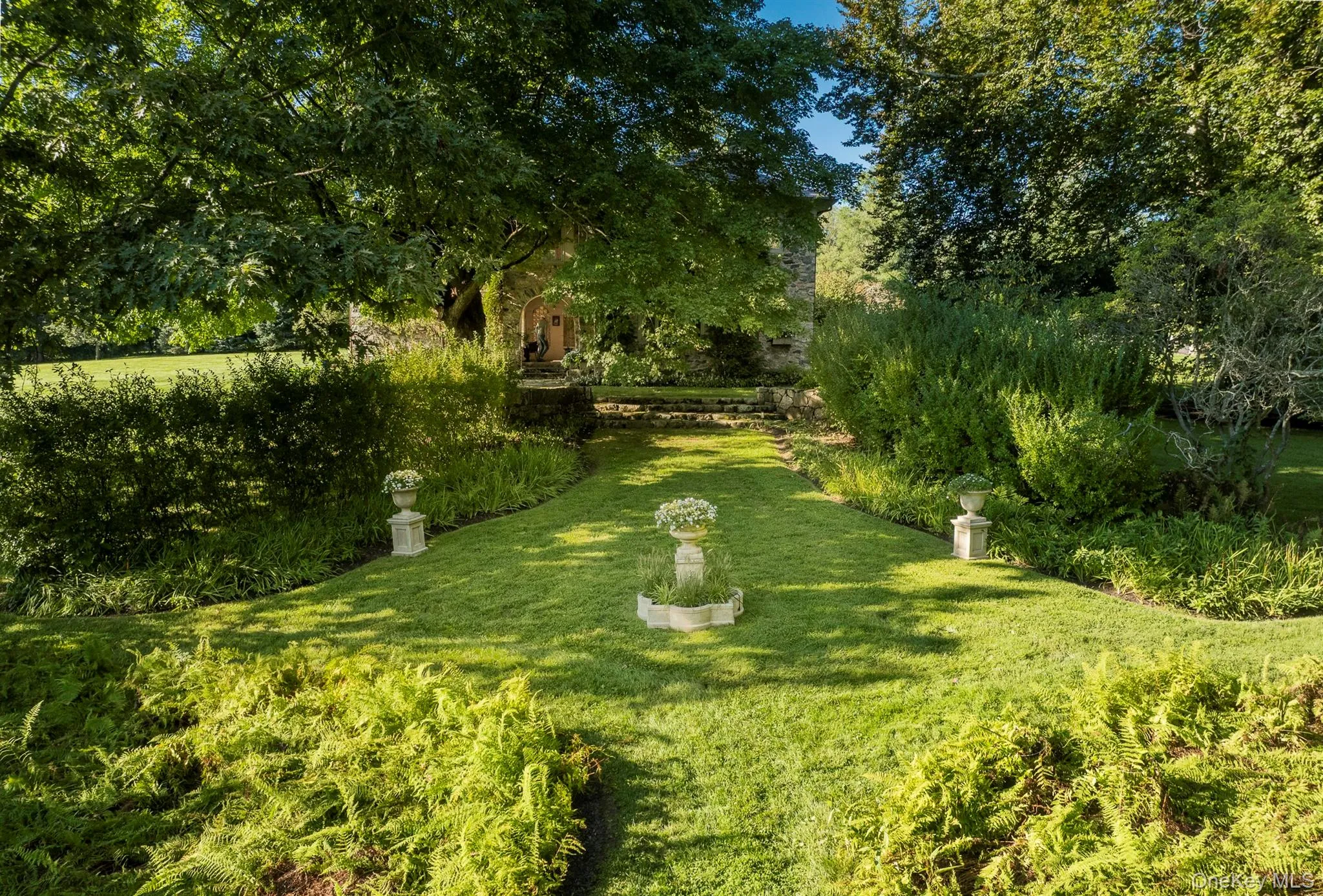 Magical Formal Gardens Magical Formal Gardens