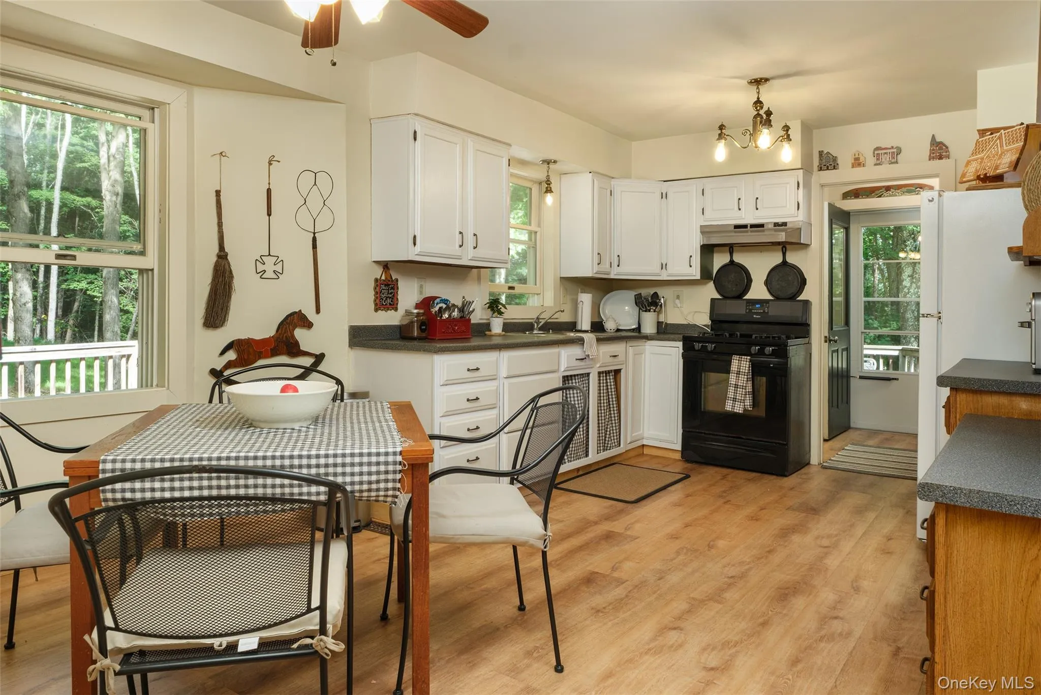 Eat In Kitchen Eat In Kitchen