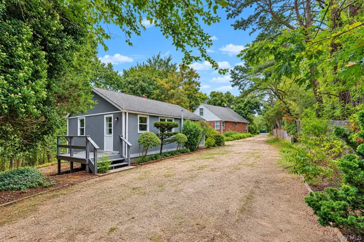 45 Peconic Road, Southampton, New York 11946