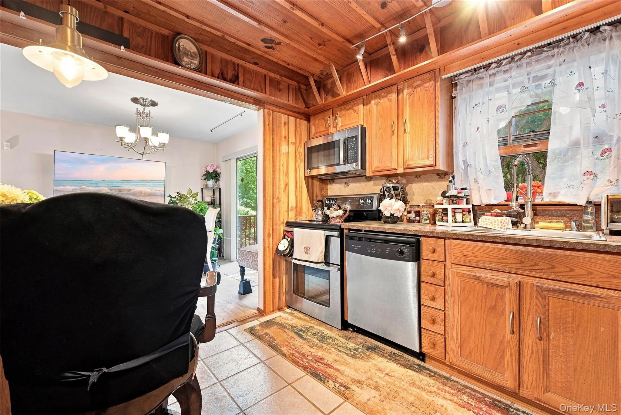 124 Woodside Avenue, Brookhaven, NY, 3 Bedrooms Bedrooms, 7 Rooms Rooms,2 BathroomsBathrooms,Residential,For Rent,Woodside,0,1049297 124 Woodside Avenue, Brookhaven, NY, 3 Bedrooms Bedrooms, 7 Rooms Rooms,2 BathroomsBathrooms,Residential,For Rent,Woodside,0,1049297