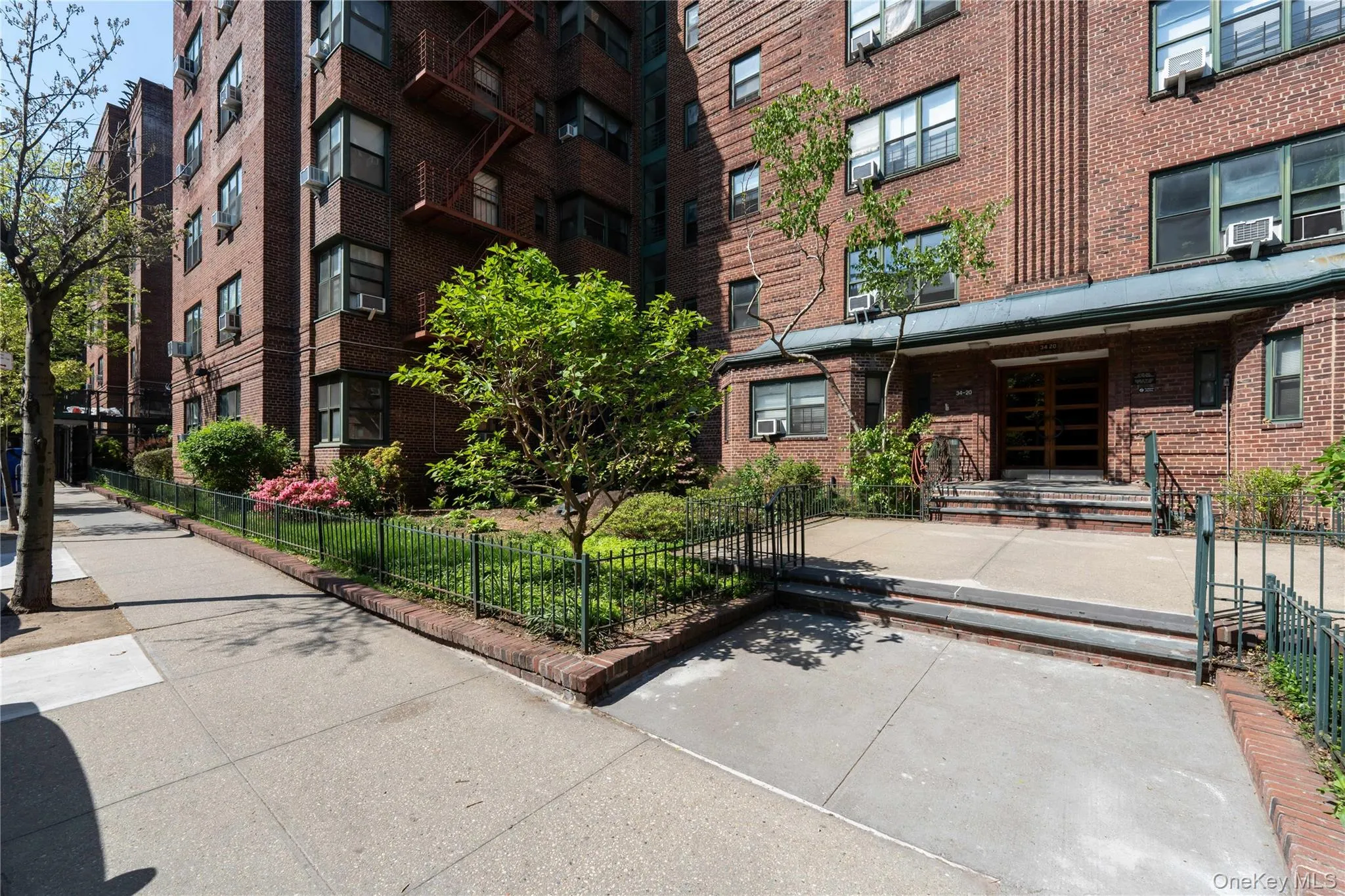 34-20 79th Street, New York, NY, 2 Rooms Rooms,1 BathroomBathrooms,Residential,For Rent,79th,0,1049305 34-20 79th Street, New York, NY, 2 Rooms Rooms,1 BathroomBathrooms,Residential,For Rent,79th,0,1049305