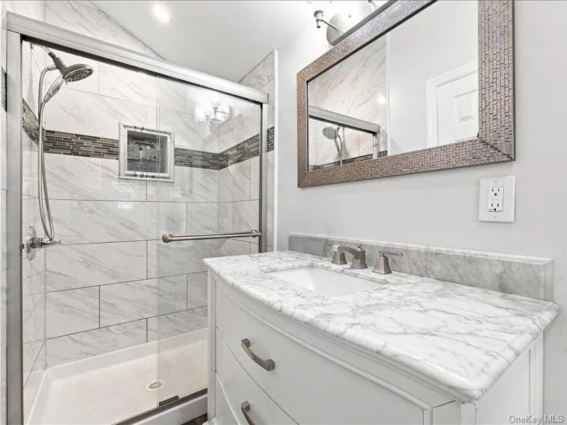 40 Greenwood Drive, Babylon, NY, 4 Bedrooms Bedrooms, 7 Rooms Rooms,2 BathroomsBathrooms,Residential,For Rent,Greenwood,0,1049310 40 Greenwood Drive, Babylon, NY, 4 Bedrooms Bedrooms, 7 Rooms Rooms,2 BathroomsBathrooms,Residential,For Rent,Greenwood,0,1049310