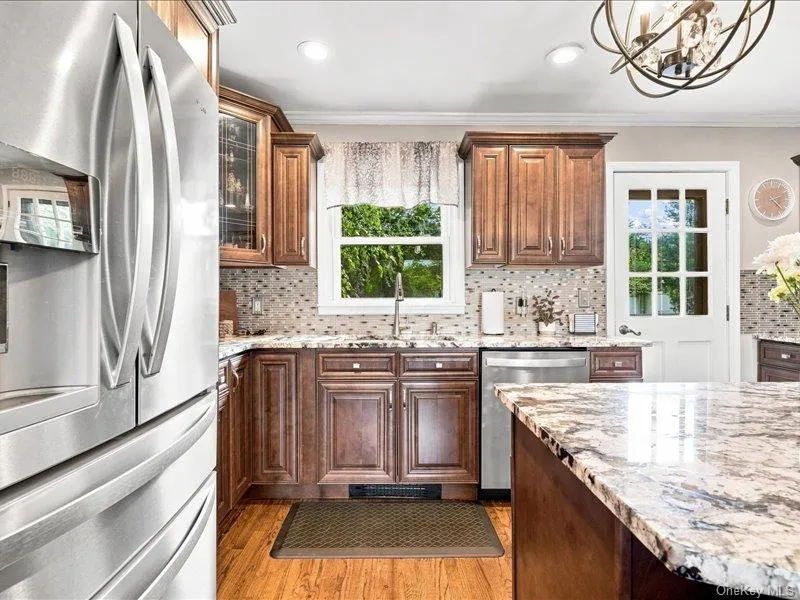 40 Greenwood Drive, Babylon, NY, 4 Bedrooms Bedrooms, 7 Rooms Rooms,2 BathroomsBathrooms,Residential,For Rent,Greenwood,0,1049310 40 Greenwood Drive, Babylon, NY, 4 Bedrooms Bedrooms, 7 Rooms Rooms,2 BathroomsBathrooms,Residential,For Rent,Greenwood,0,1049310