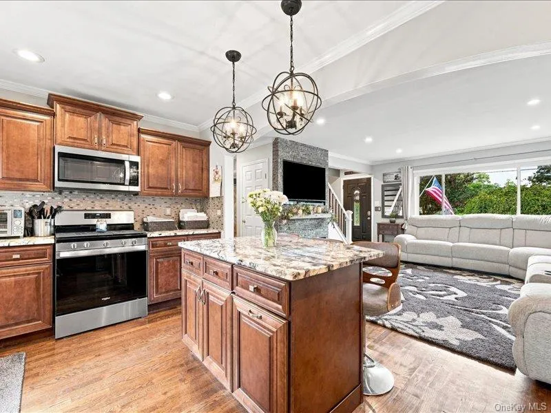 40 Greenwood Drive, Babylon, NY, 4 Bedrooms Bedrooms, 7 Rooms Rooms,2 BathroomsBathrooms,Residential,For Rent,Greenwood,0,1049310 40 Greenwood Drive, Babylon, NY, 4 Bedrooms Bedrooms, 7 Rooms Rooms,2 BathroomsBathrooms,Residential,For Rent,Greenwood,0,1049310