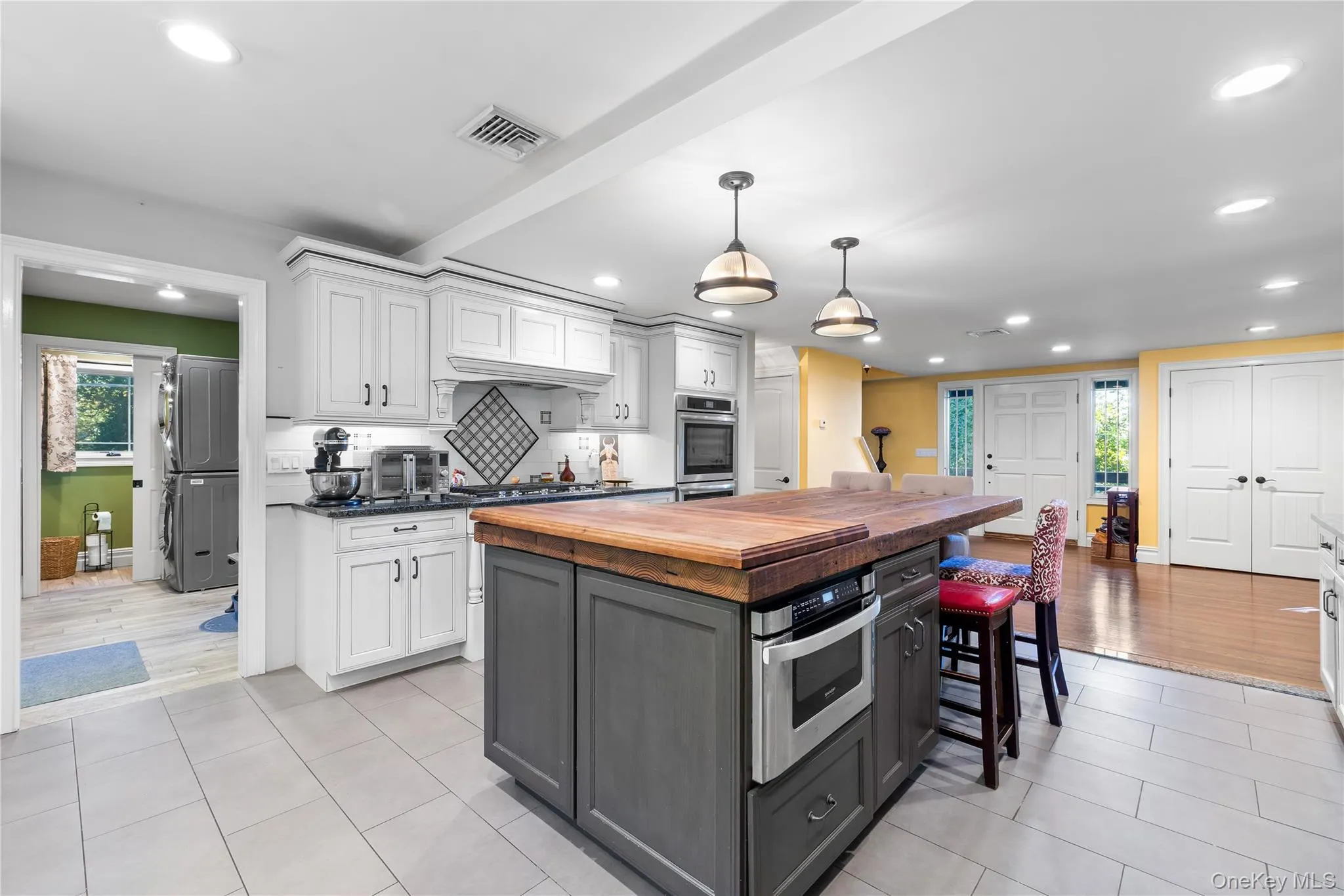 283 New Hempstead Road, Clarkstown, NY, 5 Bedrooms Bedrooms, 13 Rooms Rooms,2 BathroomsBathrooms,Residential,For Rent,New Hempstead,0,1049311 283 New Hempstead Road, Clarkstown, NY, 5 Bedrooms Bedrooms, 13 Rooms Rooms,2 BathroomsBathrooms,Residential,For Rent,New Hempstead,0,1049311