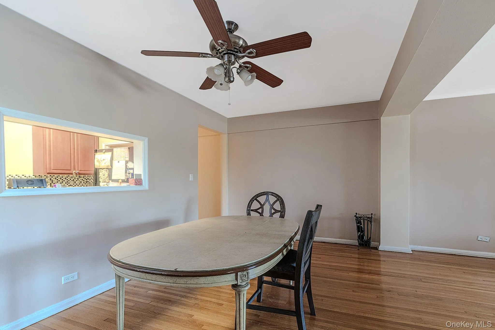 902 Ocean Parkway, New York, NY, 1 Bedroom Bedrooms, 4 Rooms Rooms,1 BathroomBathrooms,Residential,For Rent,Ocean,0,1049316 902 Ocean Parkway, New York, NY, 1 Bedroom Bedrooms, 4 Rooms Rooms,1 BathroomBathrooms,Residential,For Rent,Ocean,0,1049316