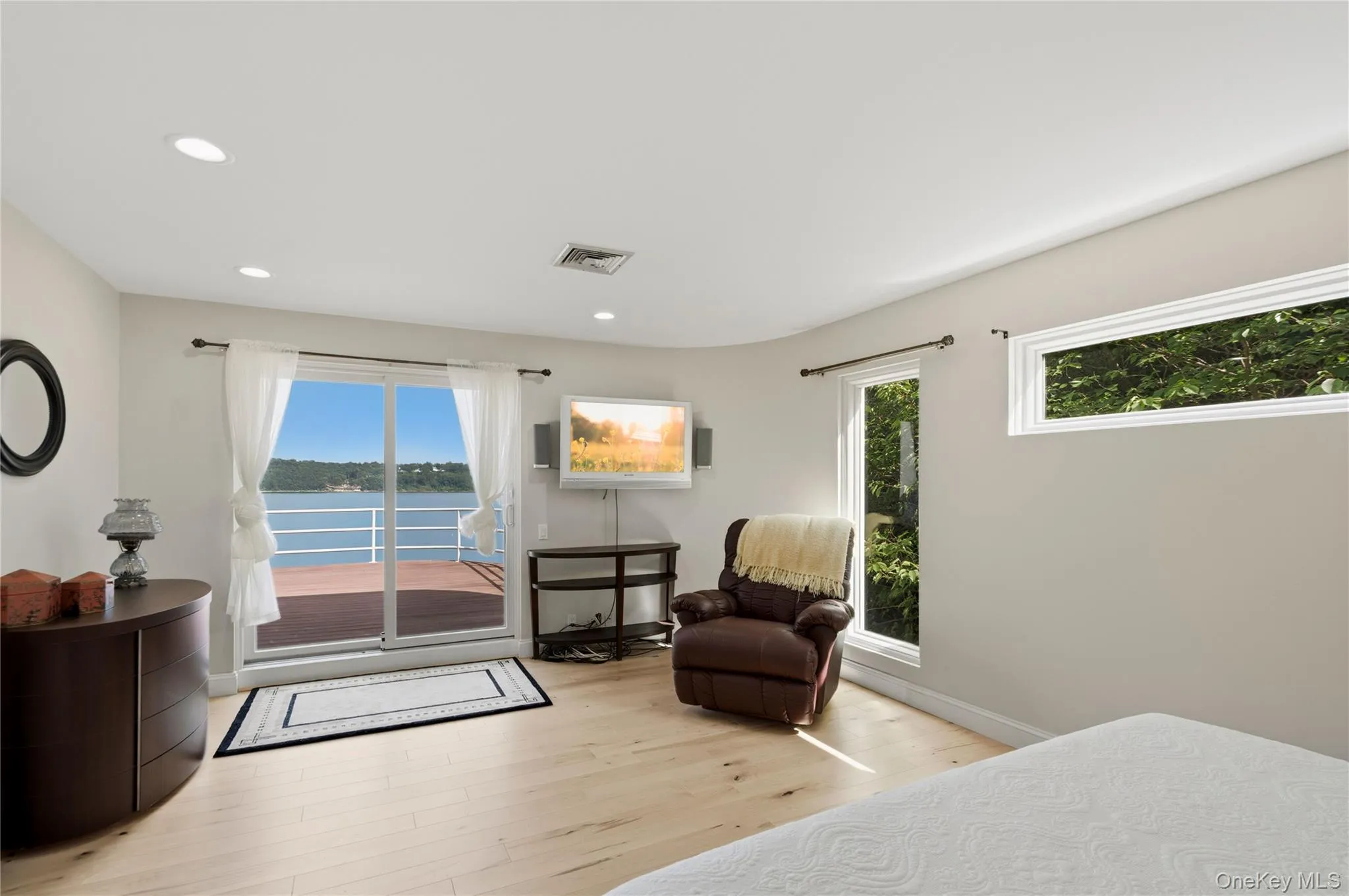 Additional Bedroom Suite with designer bath Additional Bedroom Suite with designer bath