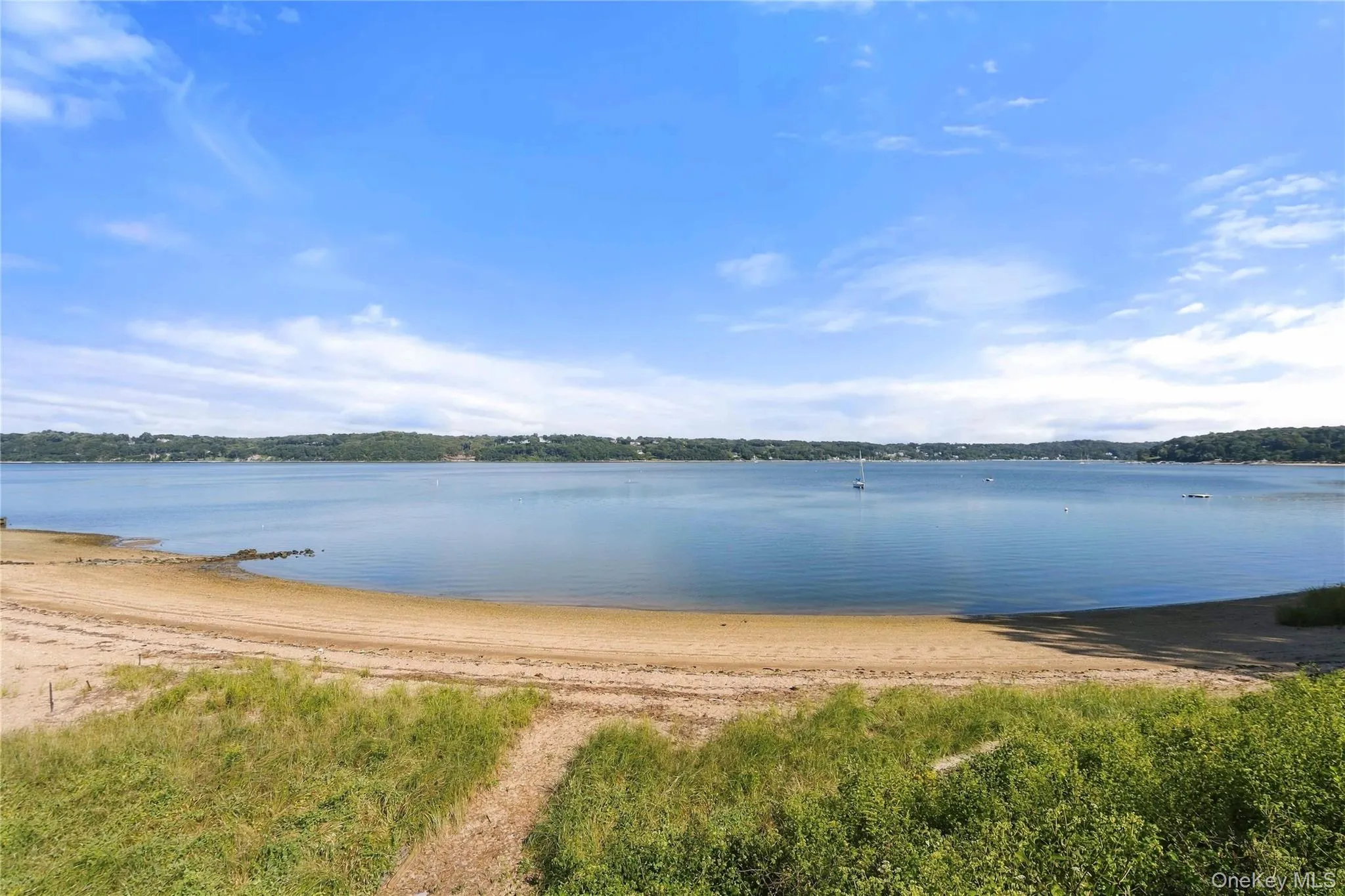 Private beachfront sanctuary over-looking Oyster Bay Private beachfront sanctuary over-looking Oyster Bay