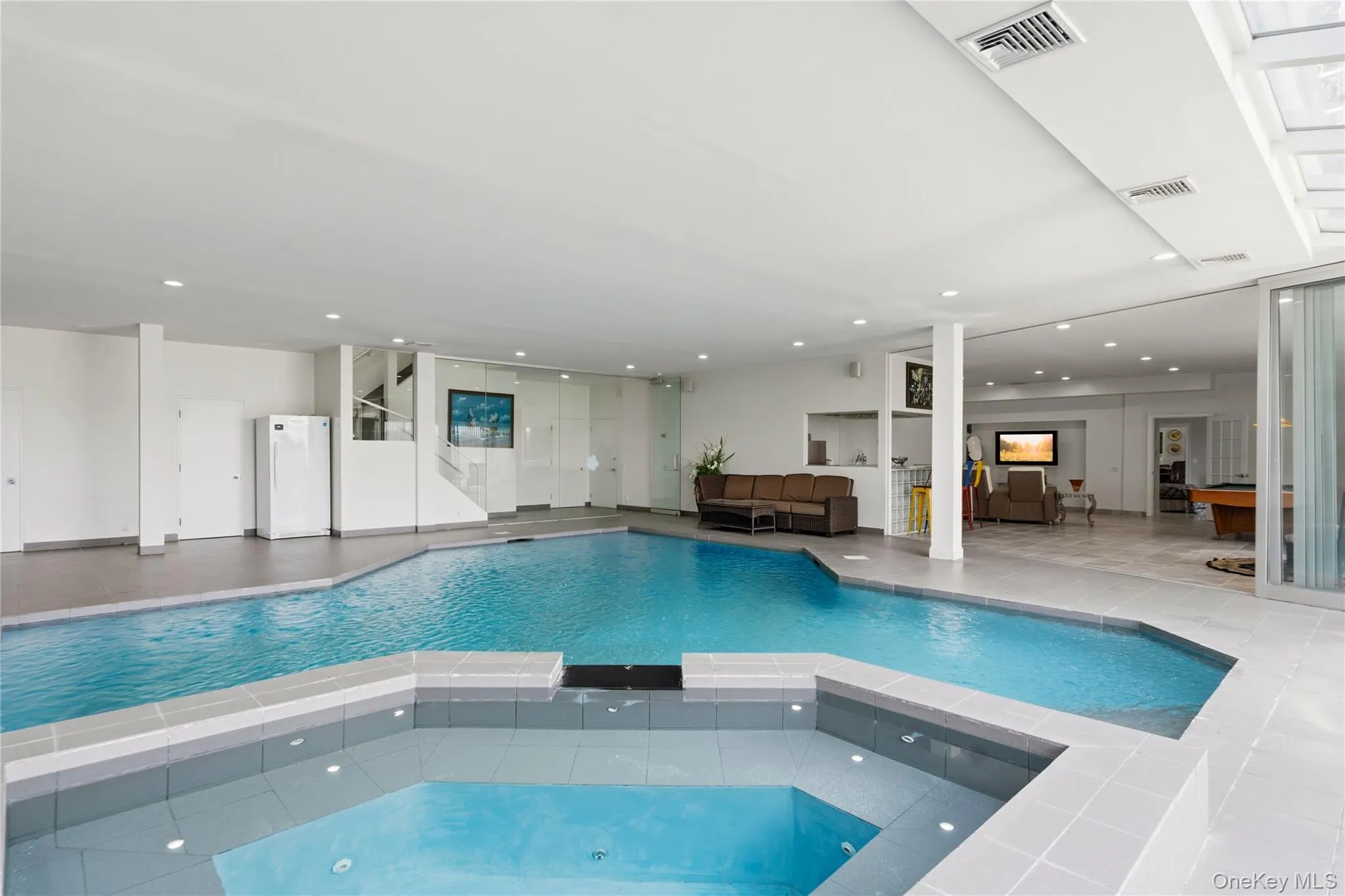 Indoor Pool, spa, fireplace, bath opens to bar, billiards room Indoor Pool, spa, fireplace, bath opens to bar, billiards room