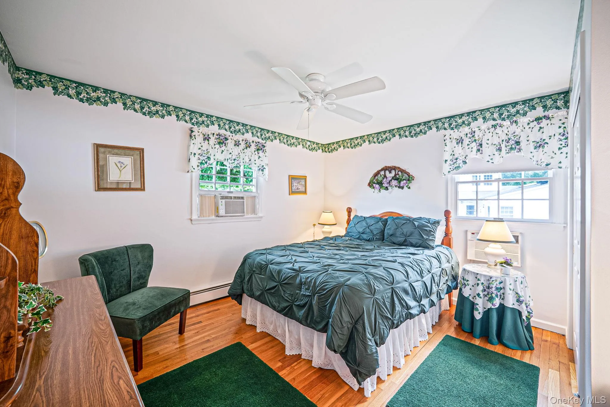 24 Spruce Street, Smithtown, NY, 3 Bedrooms Bedrooms, 7 Rooms Rooms,1 BathroomBathrooms,Residential,For Rent,Spruce,0,1049318 24 Spruce Street, Smithtown, NY, 3 Bedrooms Bedrooms, 7 Rooms Rooms,1 BathroomBathrooms,Residential,For Rent,Spruce,0,1049318