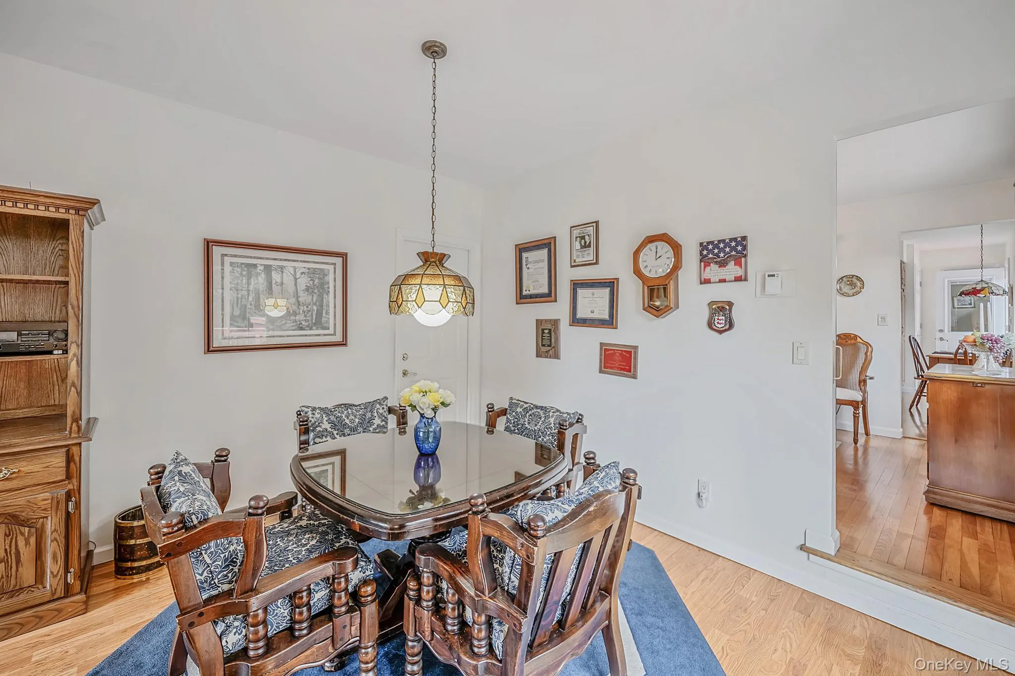 24 Spruce Street, Smithtown, NY, 3 Bedrooms Bedrooms, 7 Rooms Rooms,1 BathroomBathrooms,Residential,For Rent,Spruce,0,1049318 24 Spruce Street, Smithtown, NY, 3 Bedrooms Bedrooms, 7 Rooms Rooms,1 BathroomBathrooms,Residential,For Rent,Spruce,0,1049318
