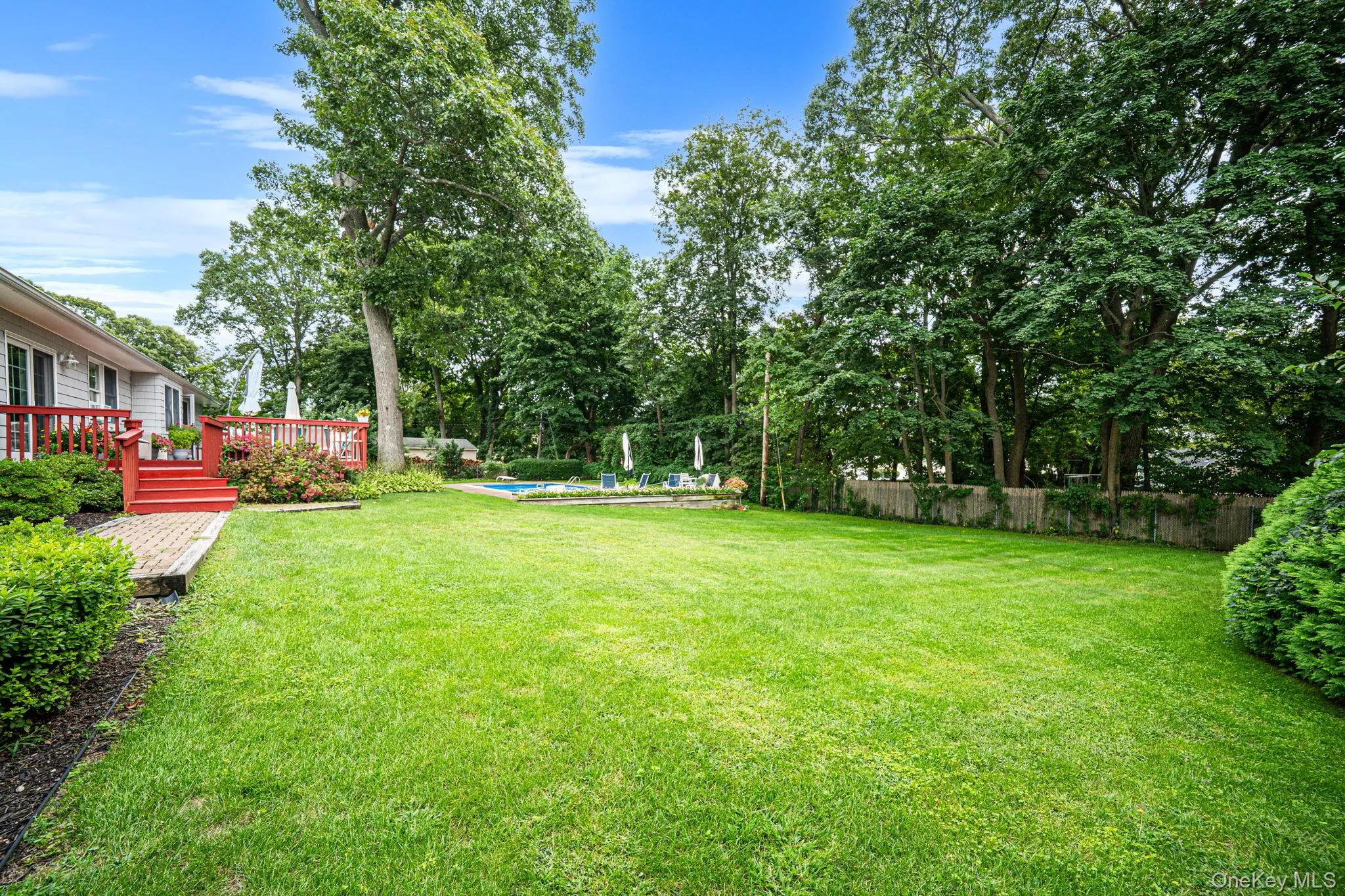 24 Spruce Street, Smithtown, NY, 3 Bedrooms Bedrooms, 7 Rooms Rooms,1 BathroomBathrooms,Residential,For Rent,Spruce,0,1049318 24 Spruce Street, Smithtown, NY, 3 Bedrooms Bedrooms, 7 Rooms Rooms,1 BathroomBathrooms,Residential,For Rent,Spruce,0,1049318