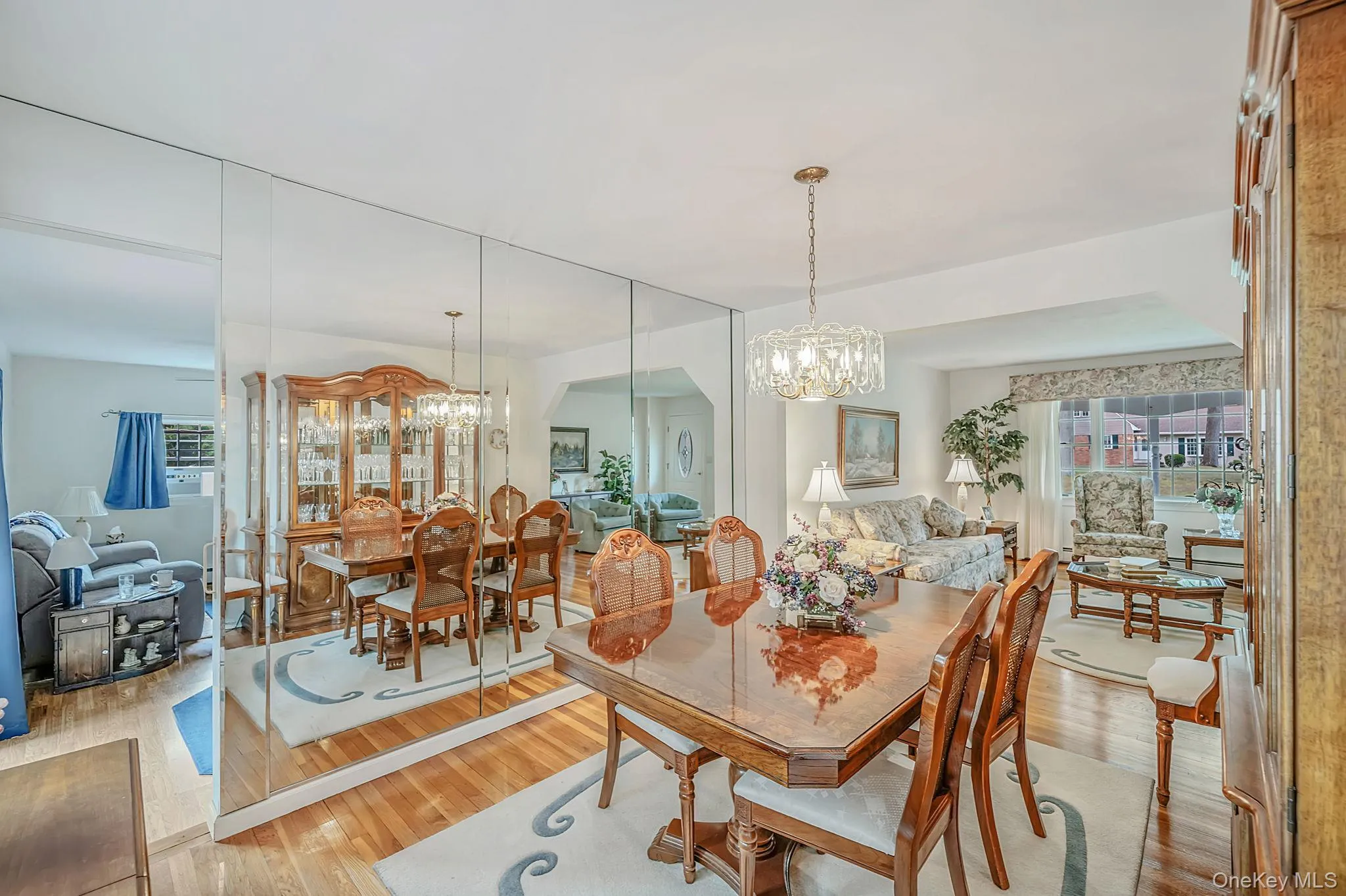 24 Spruce Street, Smithtown, NY, 3 Bedrooms Bedrooms, 7 Rooms Rooms,1 BathroomBathrooms,Residential,For Rent,Spruce,0,1049318 24 Spruce Street, Smithtown, NY, 3 Bedrooms Bedrooms, 7 Rooms Rooms,1 BathroomBathrooms,Residential,For Rent,Spruce,0,1049318